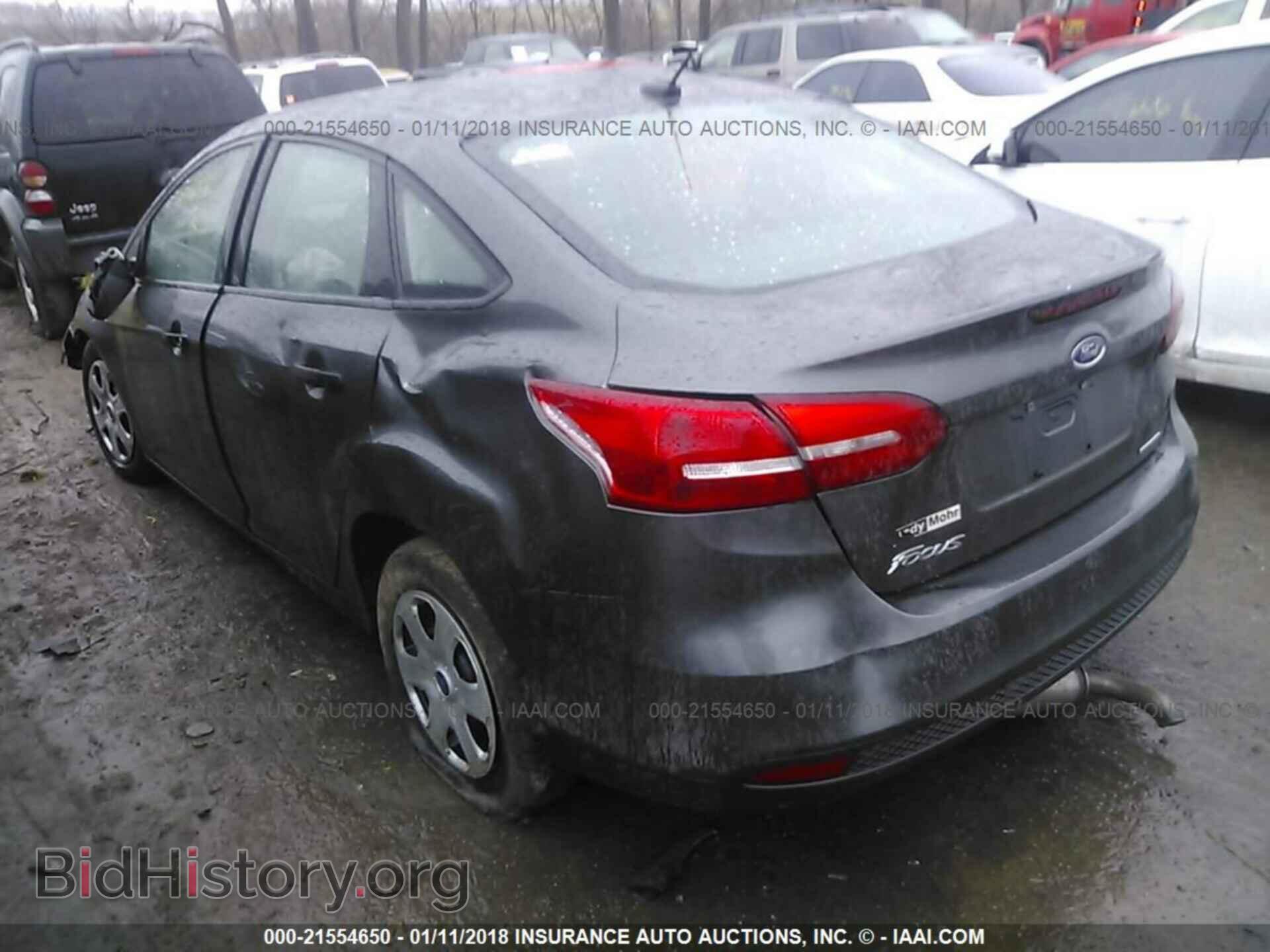 2015 Ford Focus - VIN: 1FADP3E2XFL274277 - Photo 3