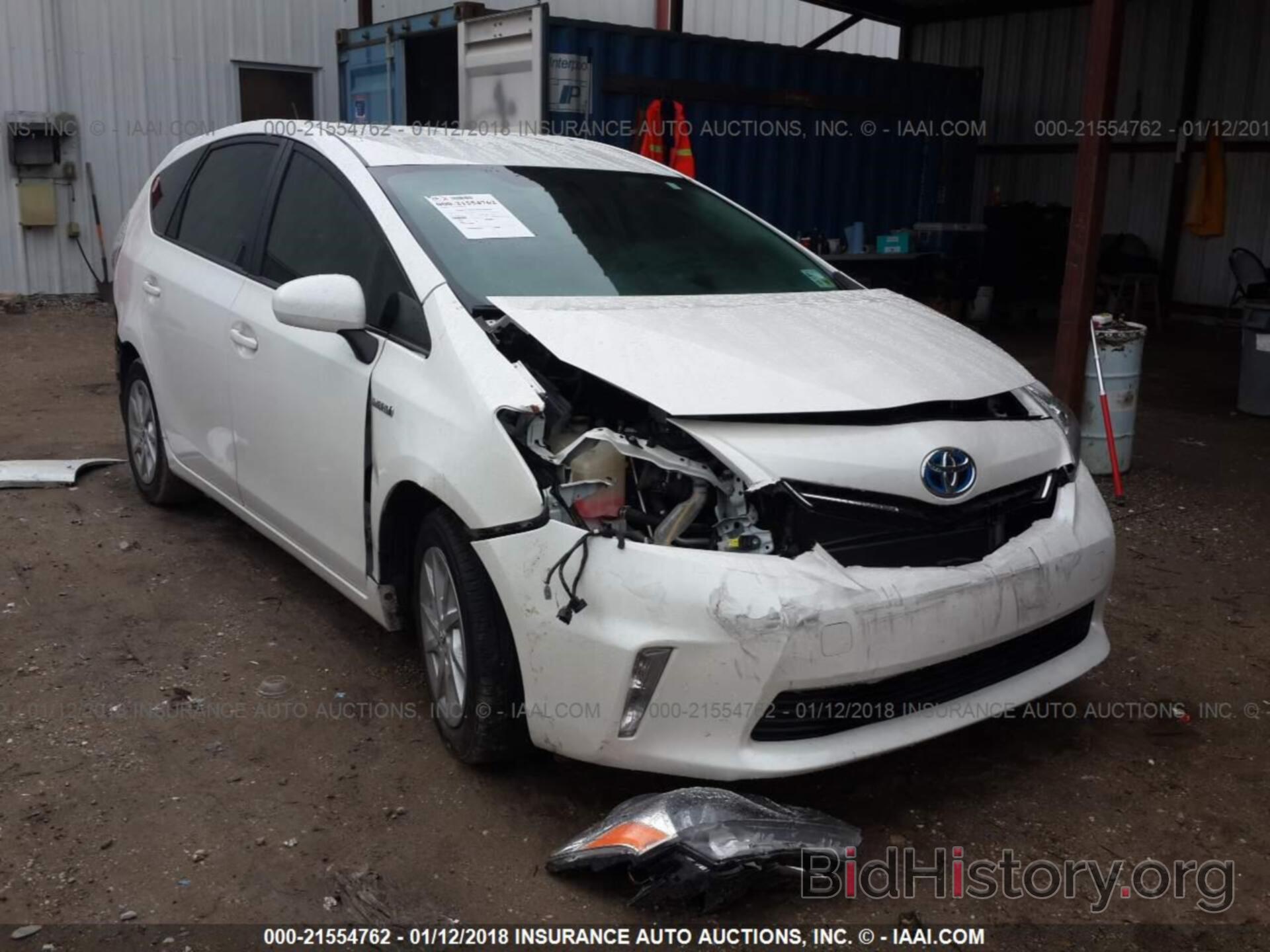 Photo JTDZN3EU2C3143217 - Toyota Prius v 2012