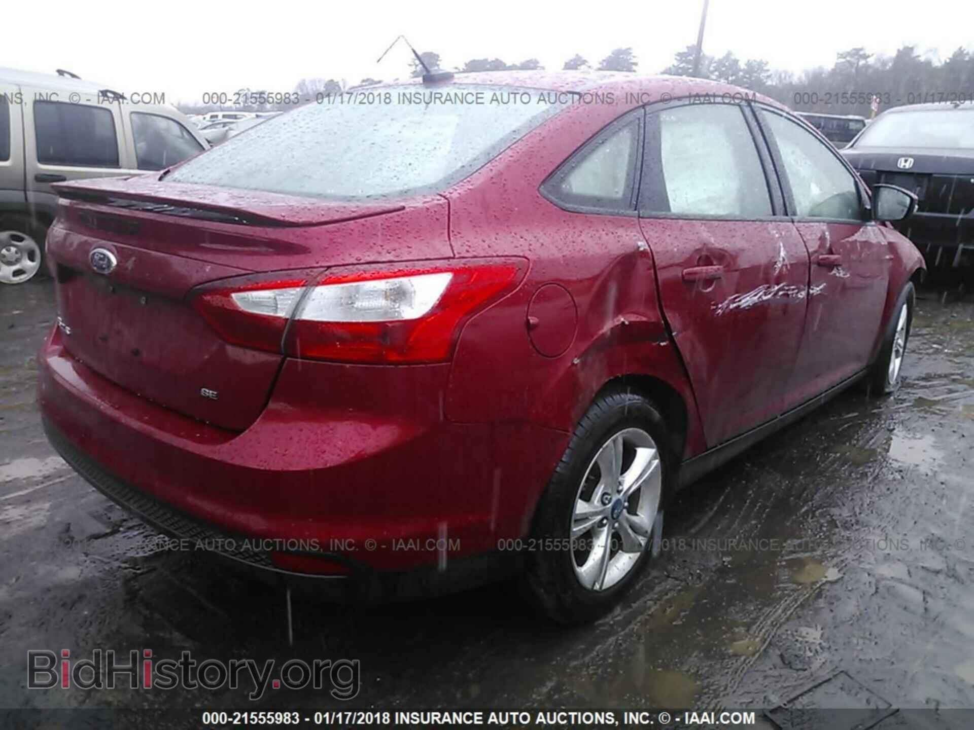 2012 Ford Focus - VIN: 1FAHP3F28CL281580 - Photo 4