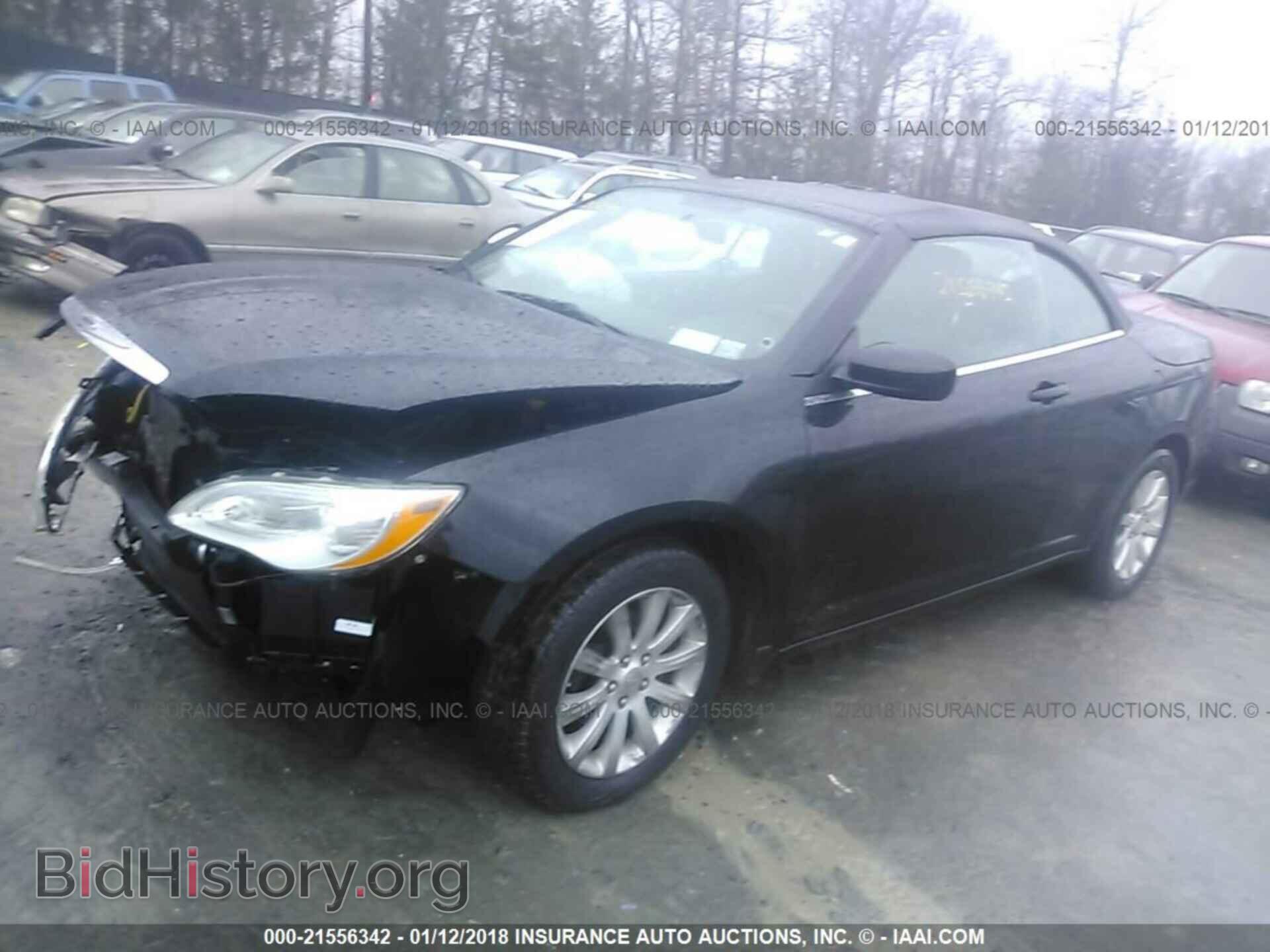 2012 Chrysler 200 - VIN: 1C3BCBEB1CN115806 - Photo 2