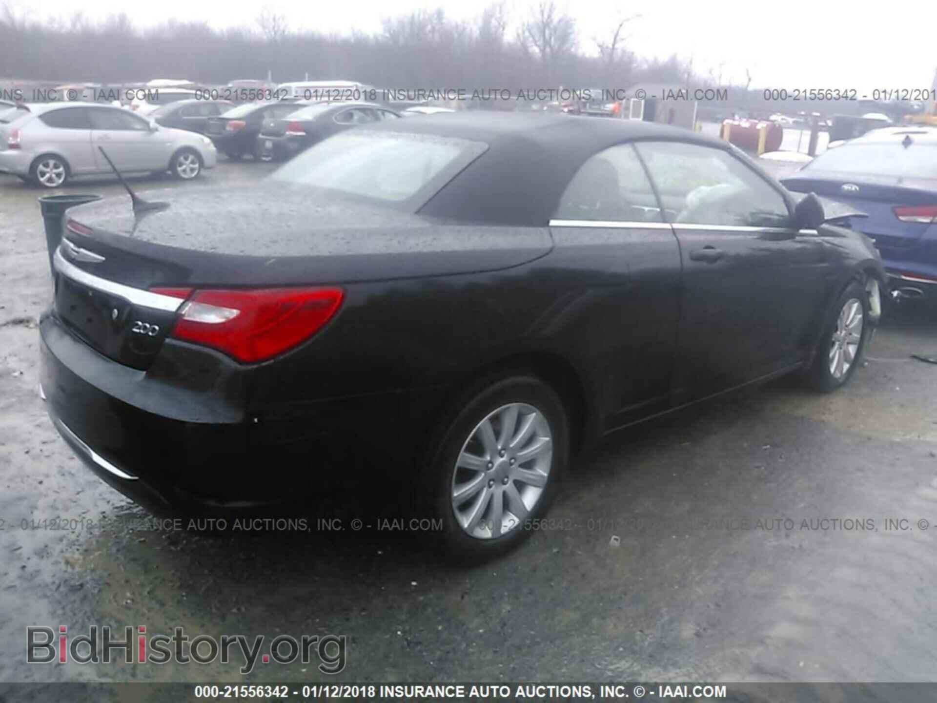 2012 Chrysler 200 - VIN: 1C3BCBEB1CN115806 - Photo 4