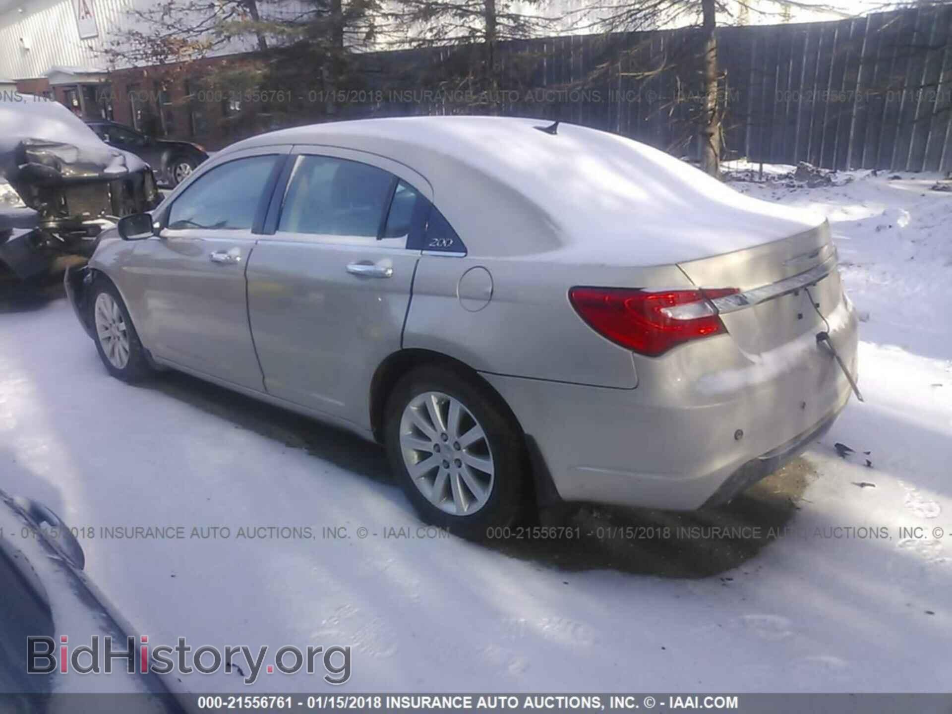2013 Chrysler 200 - VIN: 1C3CCBCG8DN603154 - Photo 3