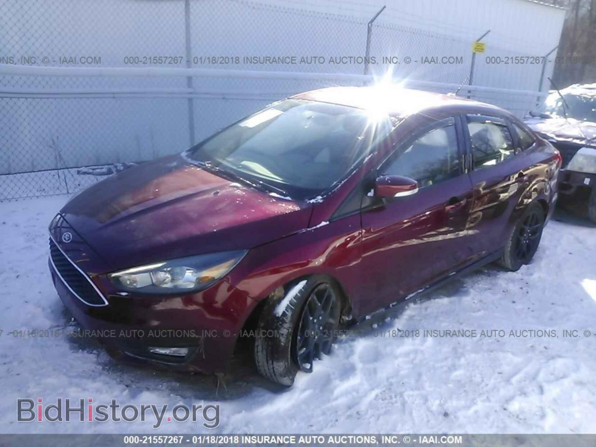 2016 Ford Focus - VIN: 1FADP3F29GL222980 - Photo 2