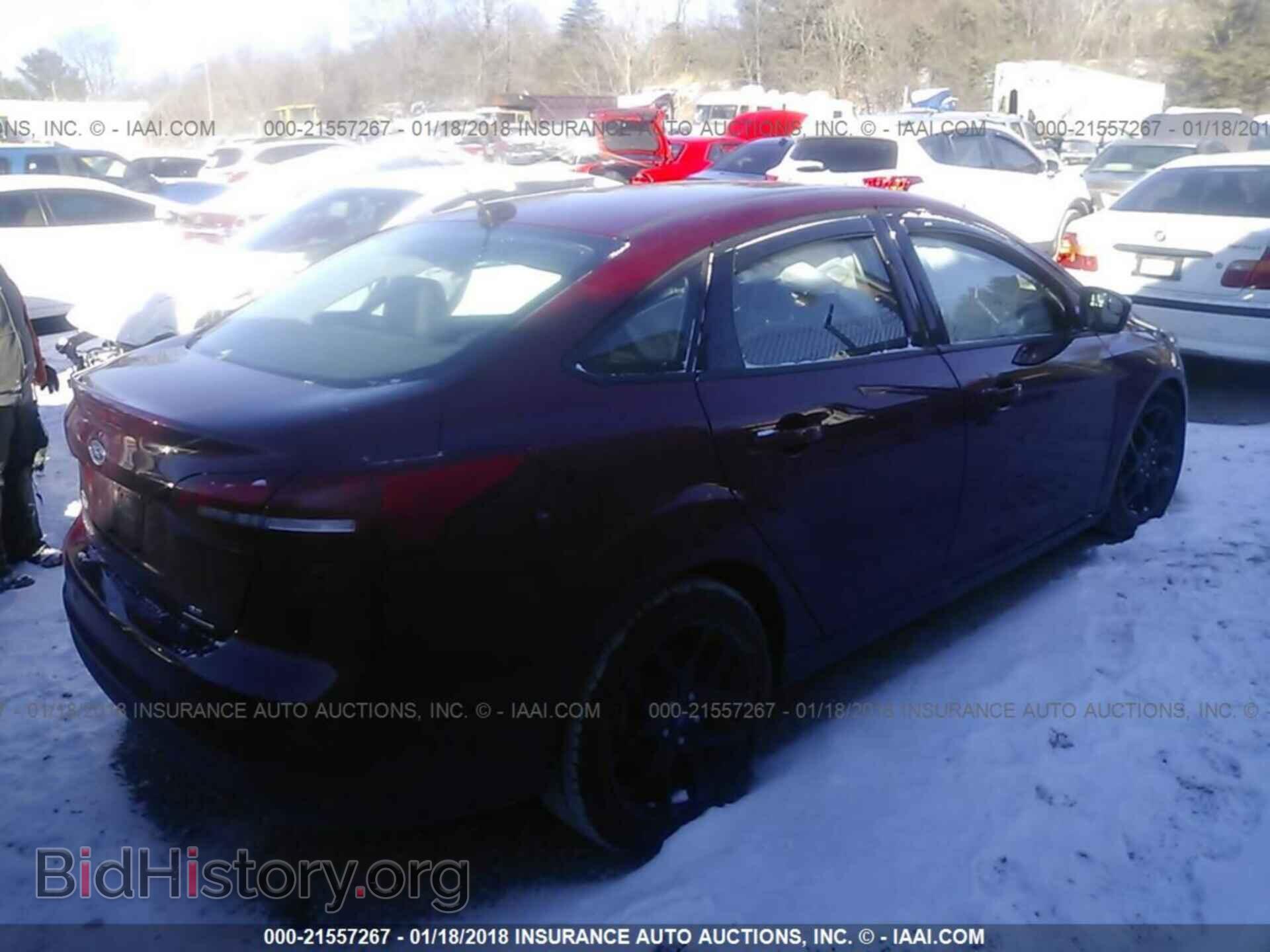 2016 Ford Focus - VIN: 1FADP3F29GL222980 - Photo 4