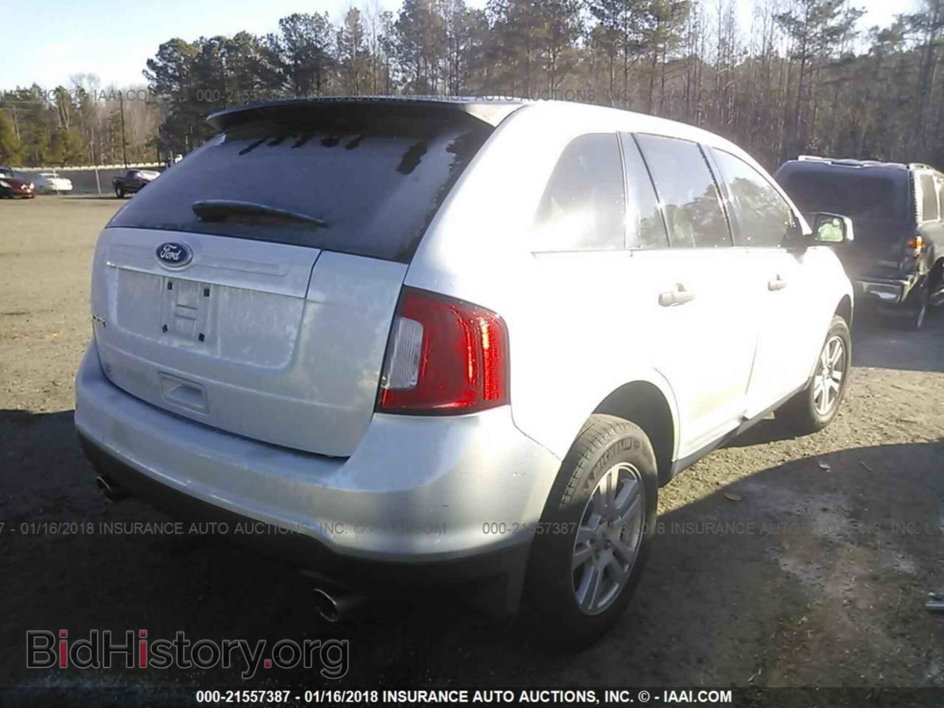 2011 Ford Edge - VIN: 2FMDK3GC5BBA00456 - Photo 4