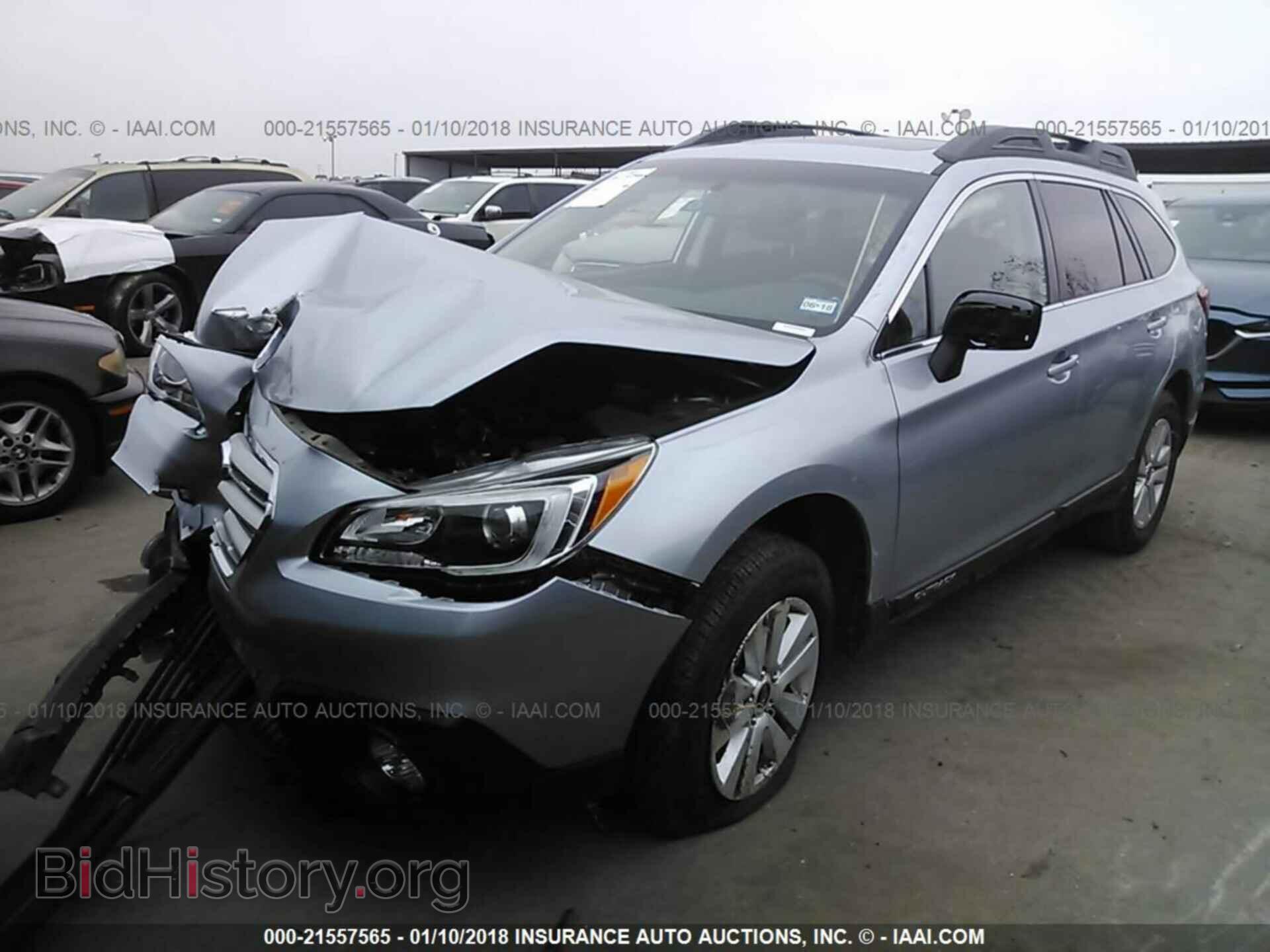 2015 Subaru Outback - VIN: 4S4BSBDC2F3344337 - Photo 2