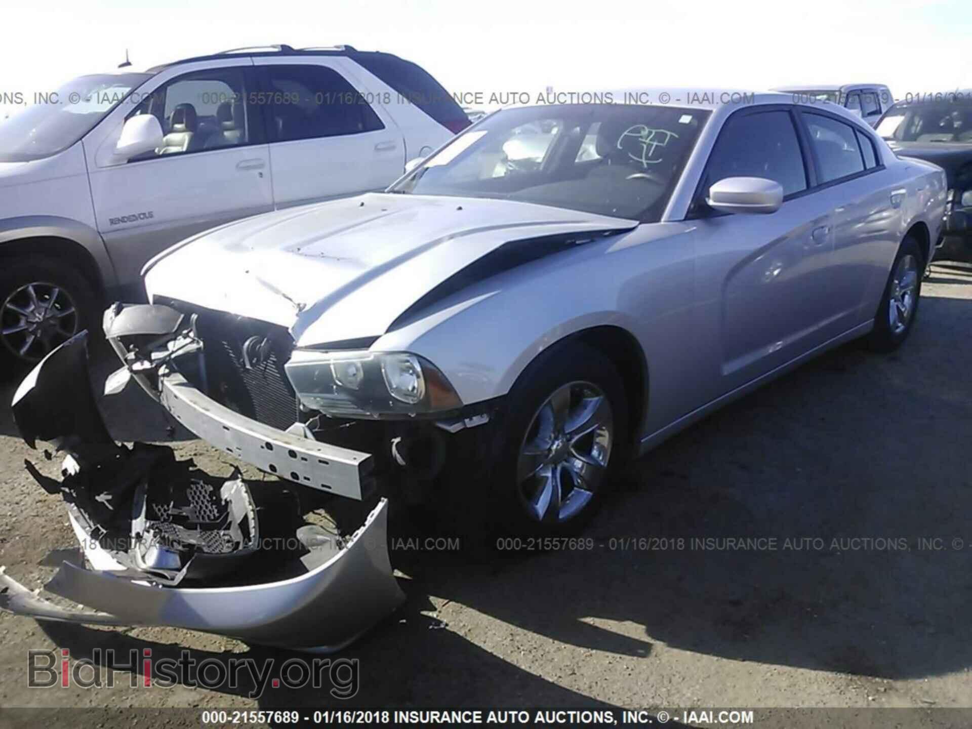 2012 Dodge Charger - VIN: 2C3CDXBG3CH281302 - Фото 2