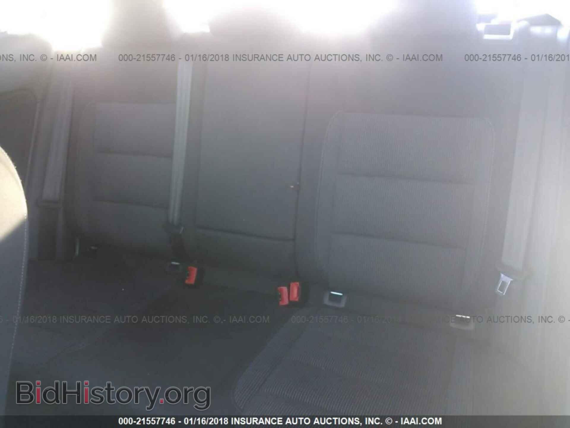 2012 Volkswagen Golf - VIN: WVWAB7AJ2CW051872 - Фото 8
