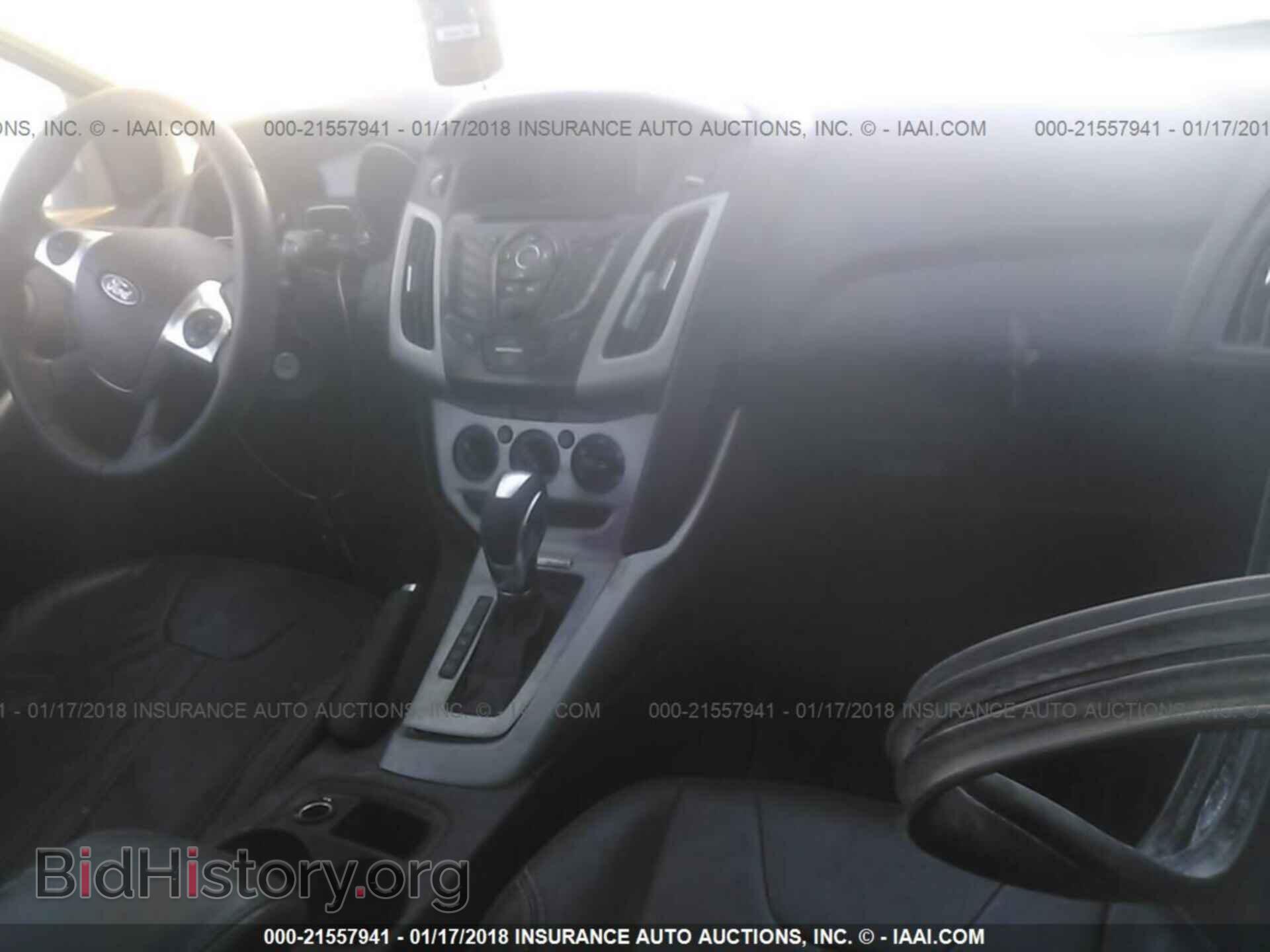 2014 Ford Focus - VIN: 1FADP3F28EL360927 - Photo 5