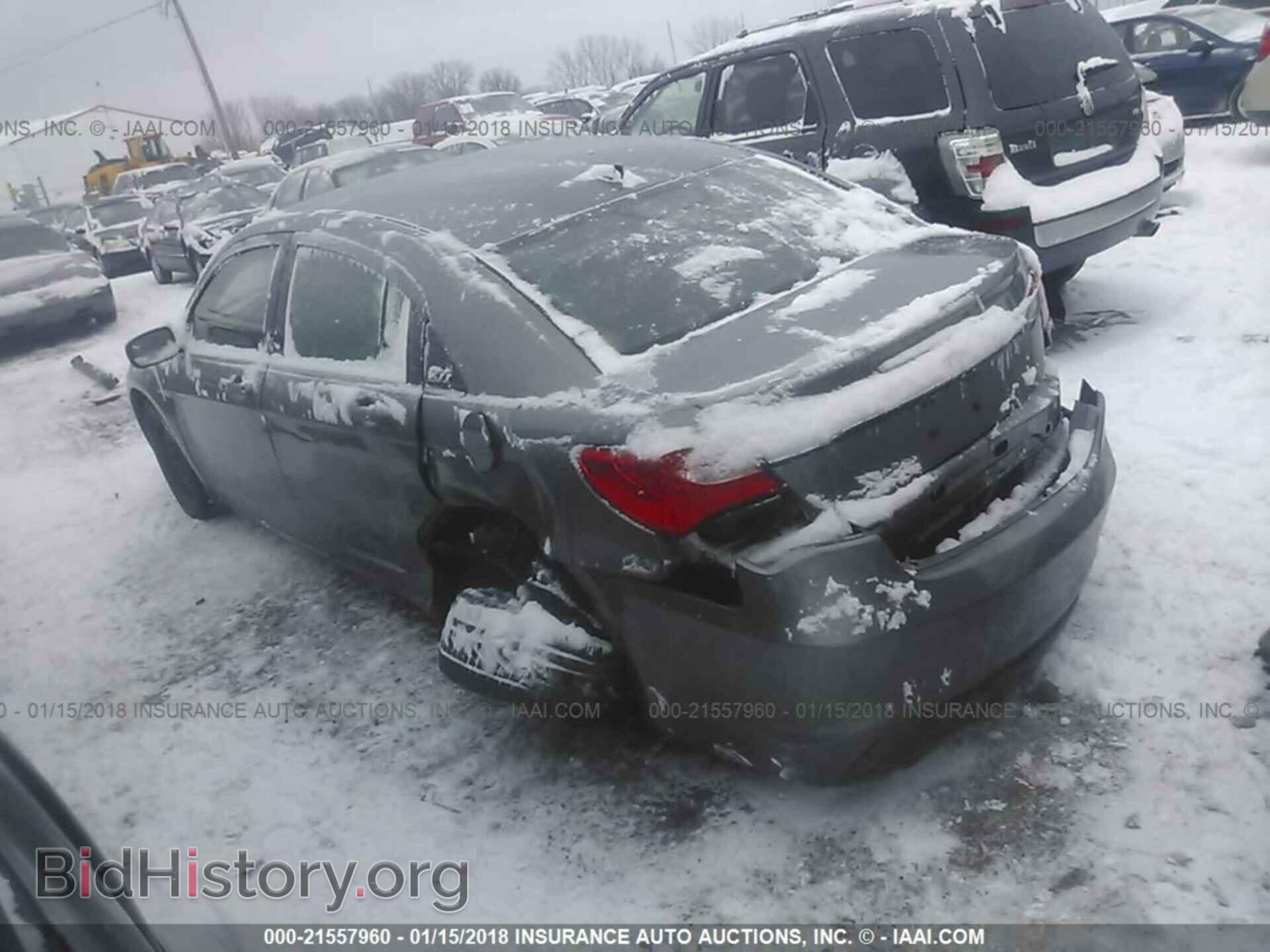 2012 Chrysler 200 - VIN: 1C3CCBAB9CN105289 - Photo 3