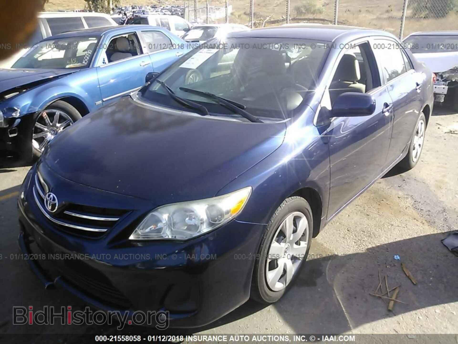2013 Toyota Corolla - VIN: 5YFBU4EE3DP136871 - Photo 2