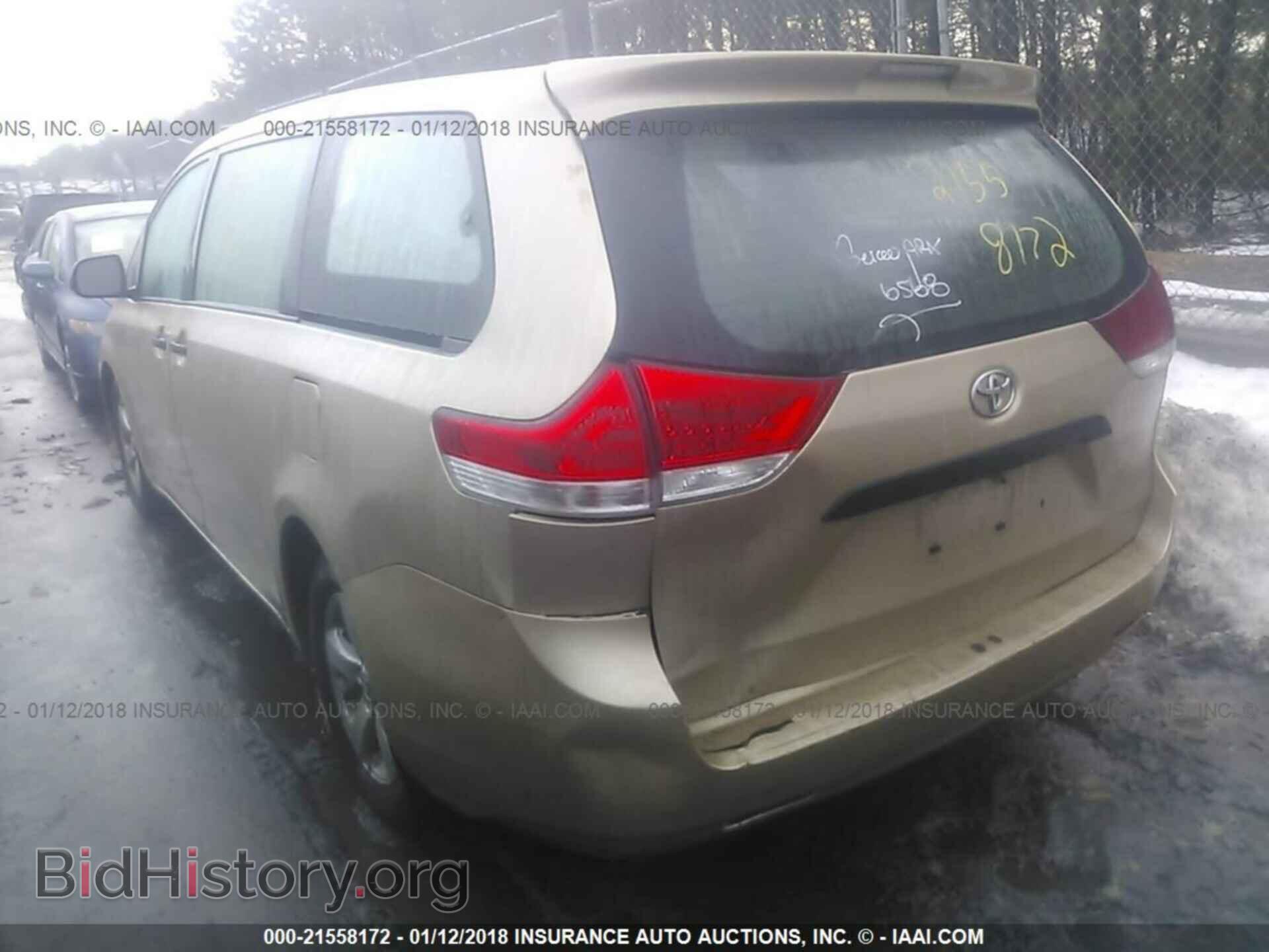 Report 5TDZK3DC7BS048828 Toyota Sienna 2011 Gold Gasoline - price and ...