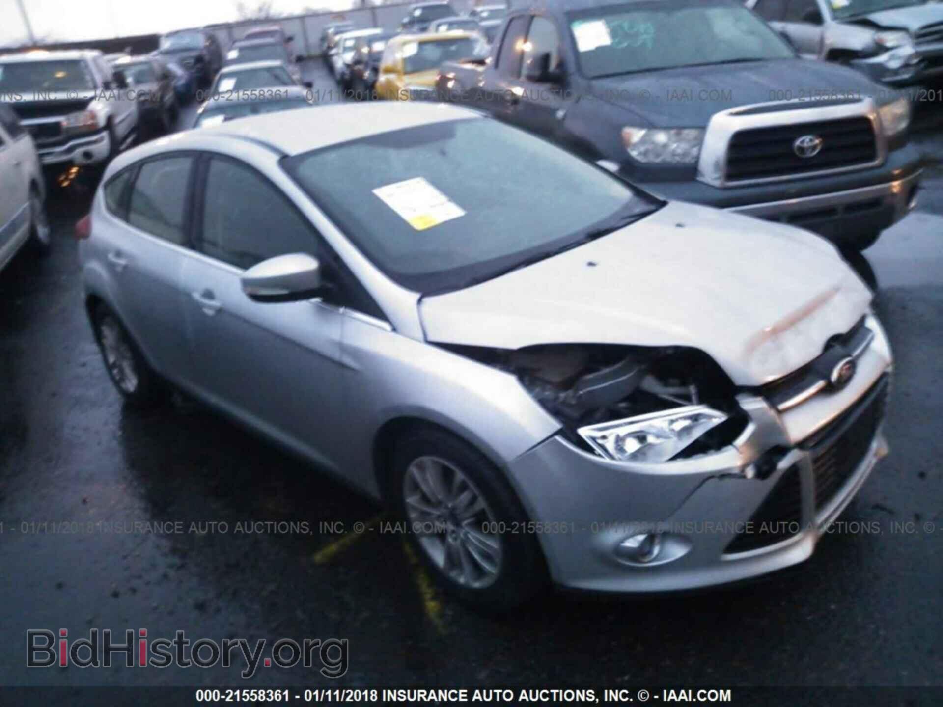 Фотография 1FAHP3M21CL358373 - Ford Focus 2012