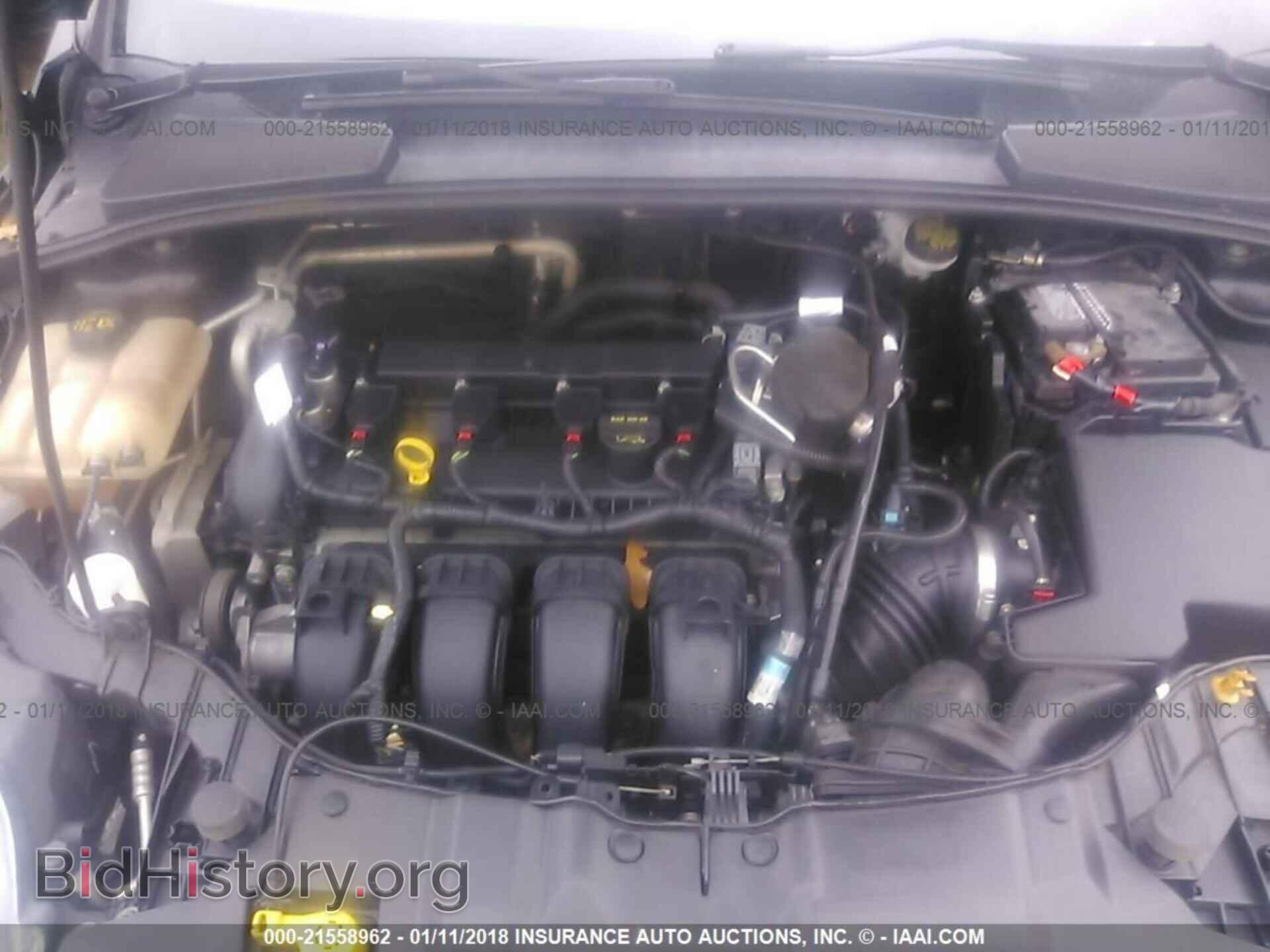 2014 Ford Focus - VIN: 1FADP3F20EL257842 - Photo 10