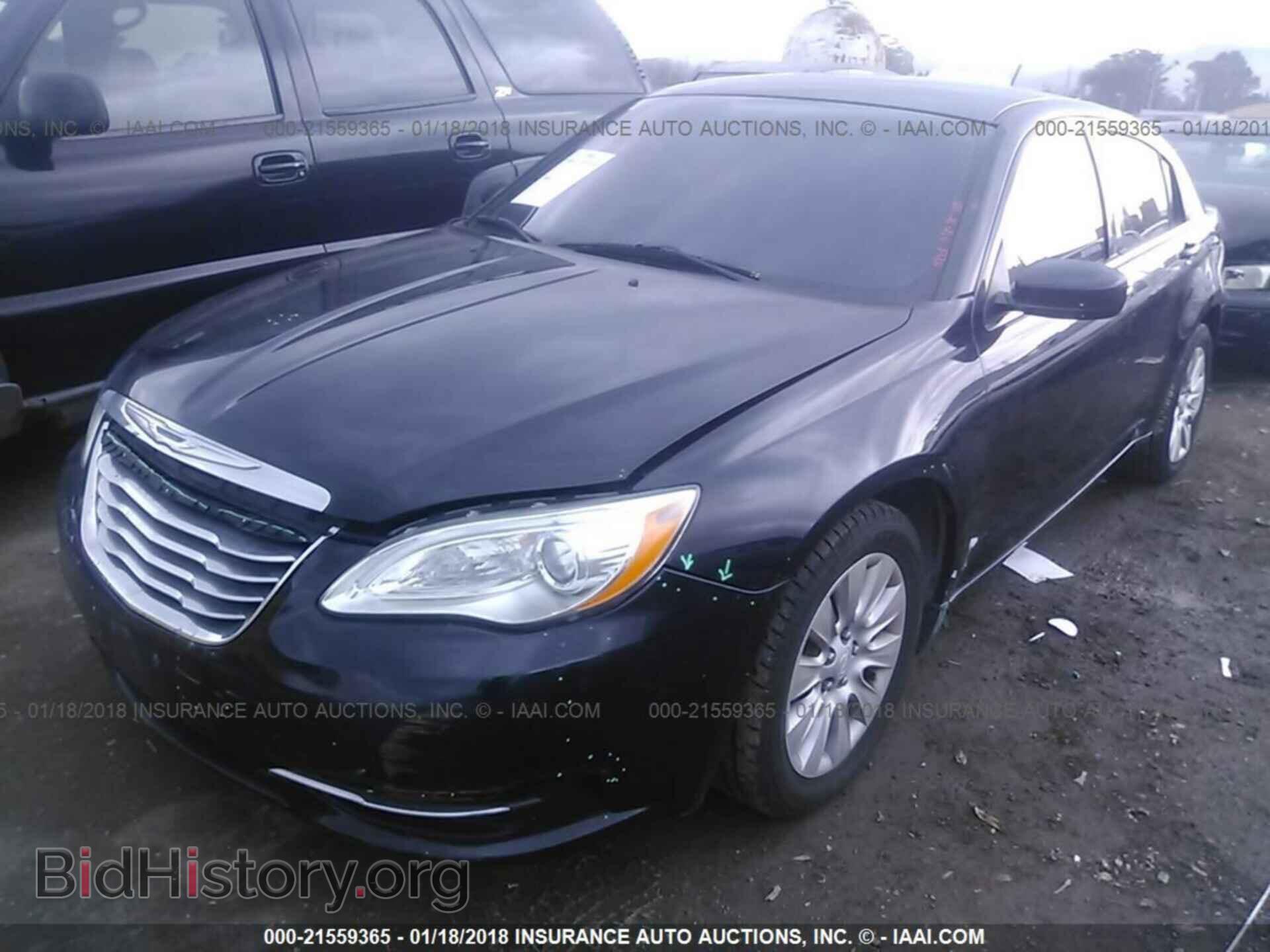 2012 Chrysler 200 - VIN: 1C3CCBAB5CN273804 - Photo 2