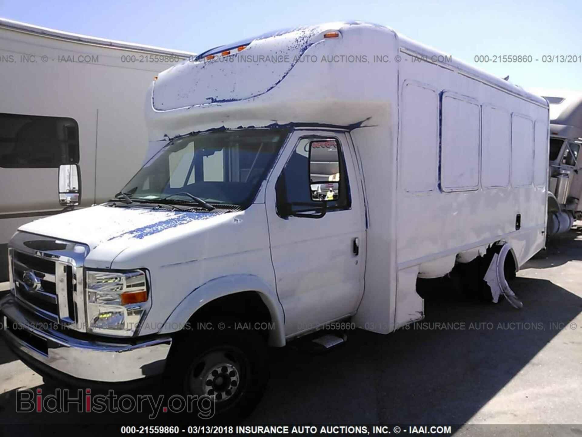 2016 Ford Econoline - VIN: 1FDEE3FL7GDC17201 - Photo 2