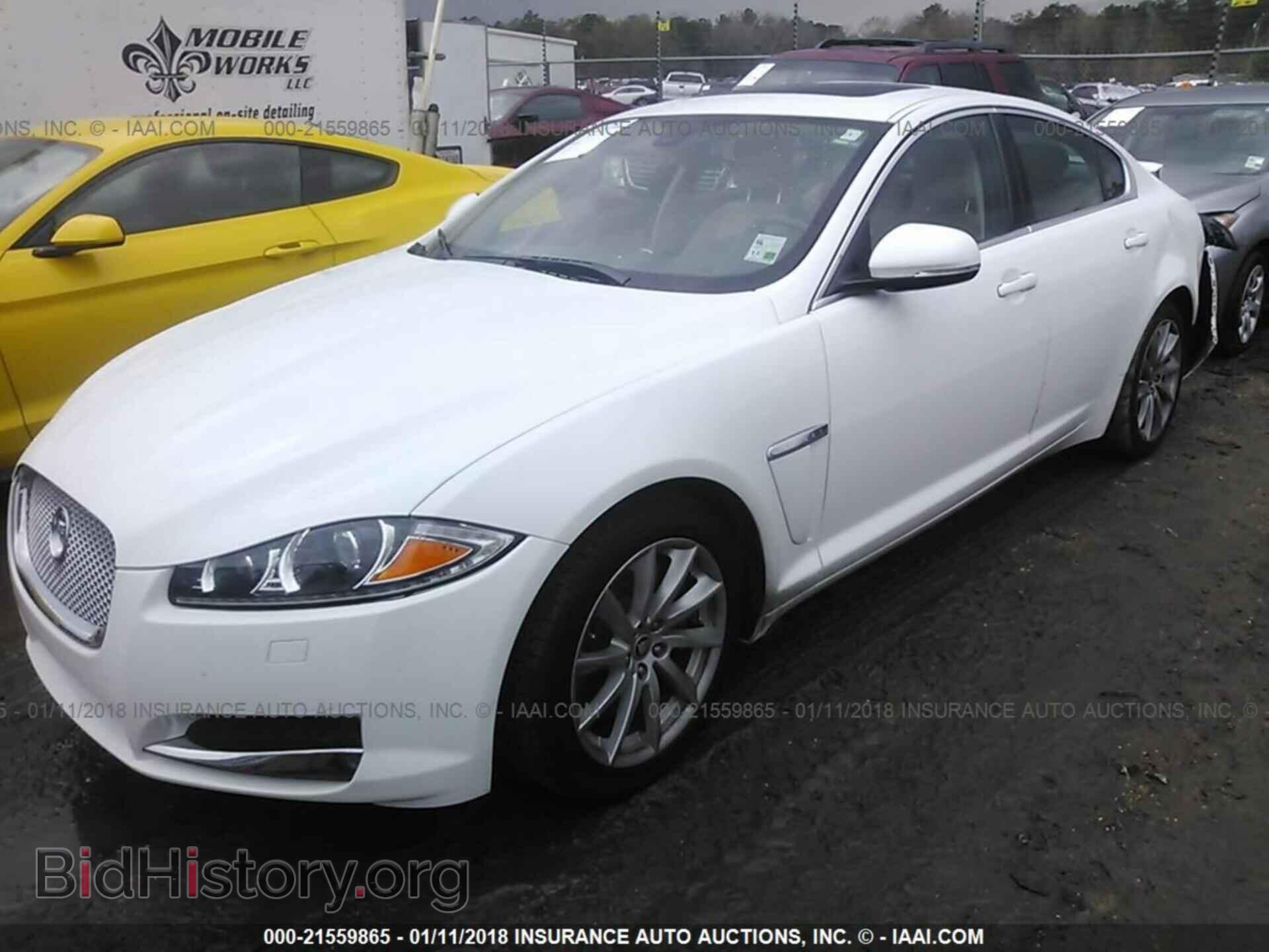 2012 Jaguar Xf - VIN: SAJWA0FB1CLS53008 - Фото 2