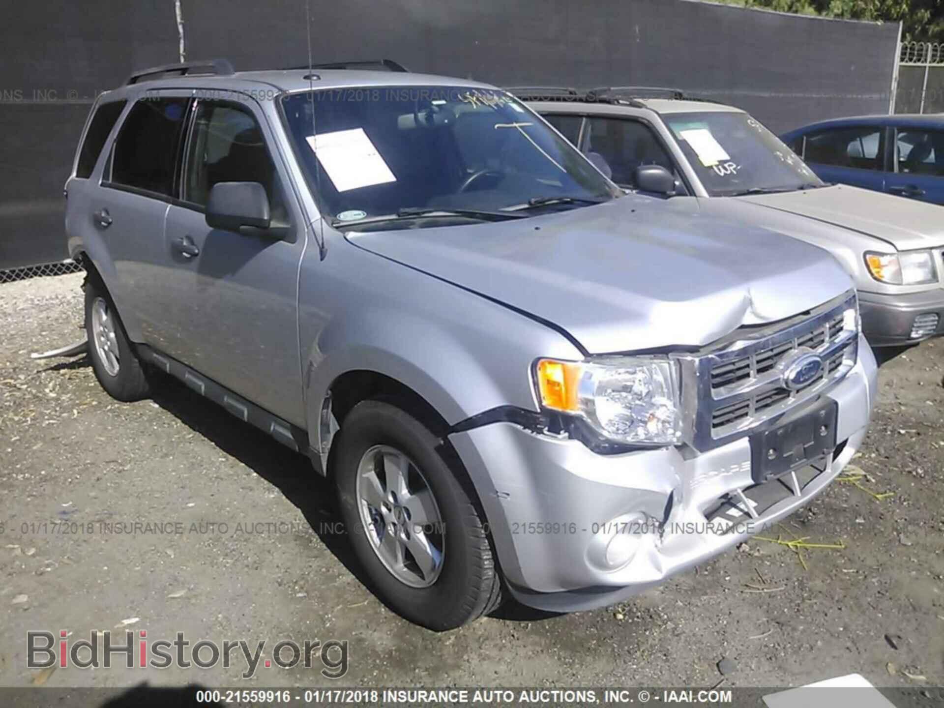 Photo 1FMCU0D76CKC45110 - Ford Escape 2012