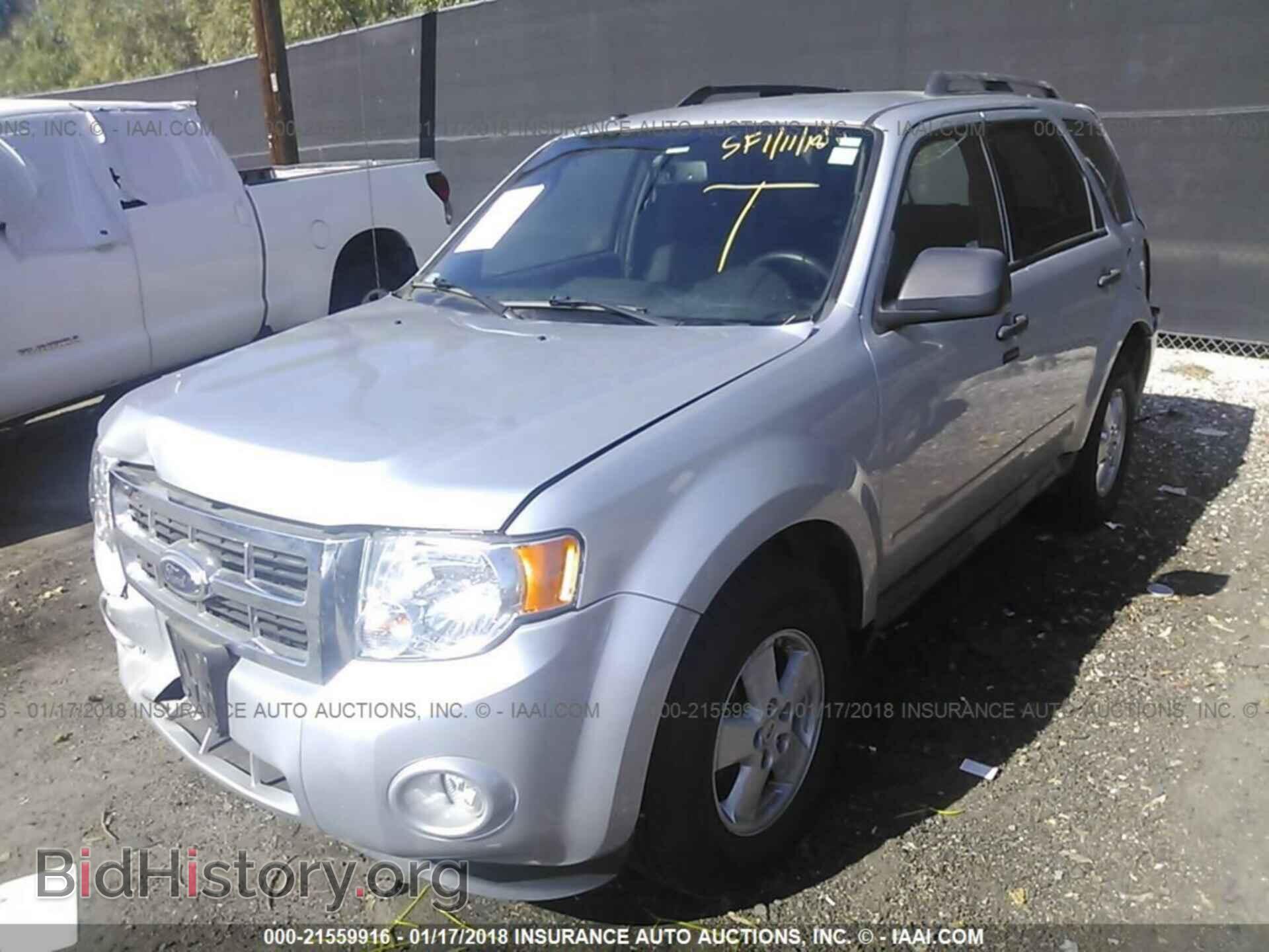 2012 Ford Escape - VIN: 1FMCU0D76CKC45110 - Photo 2