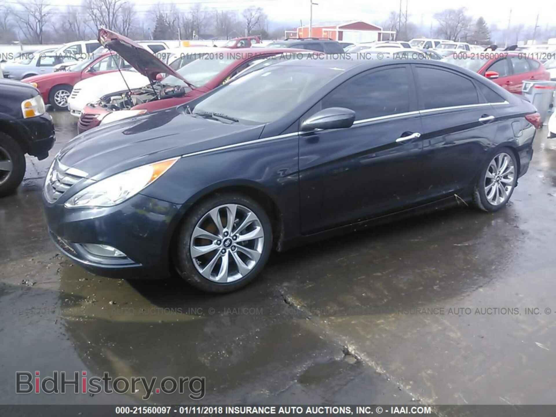 2012 Hyundai Sonata - VIN: 5NPEC4AC4CH456460 - Photo 2