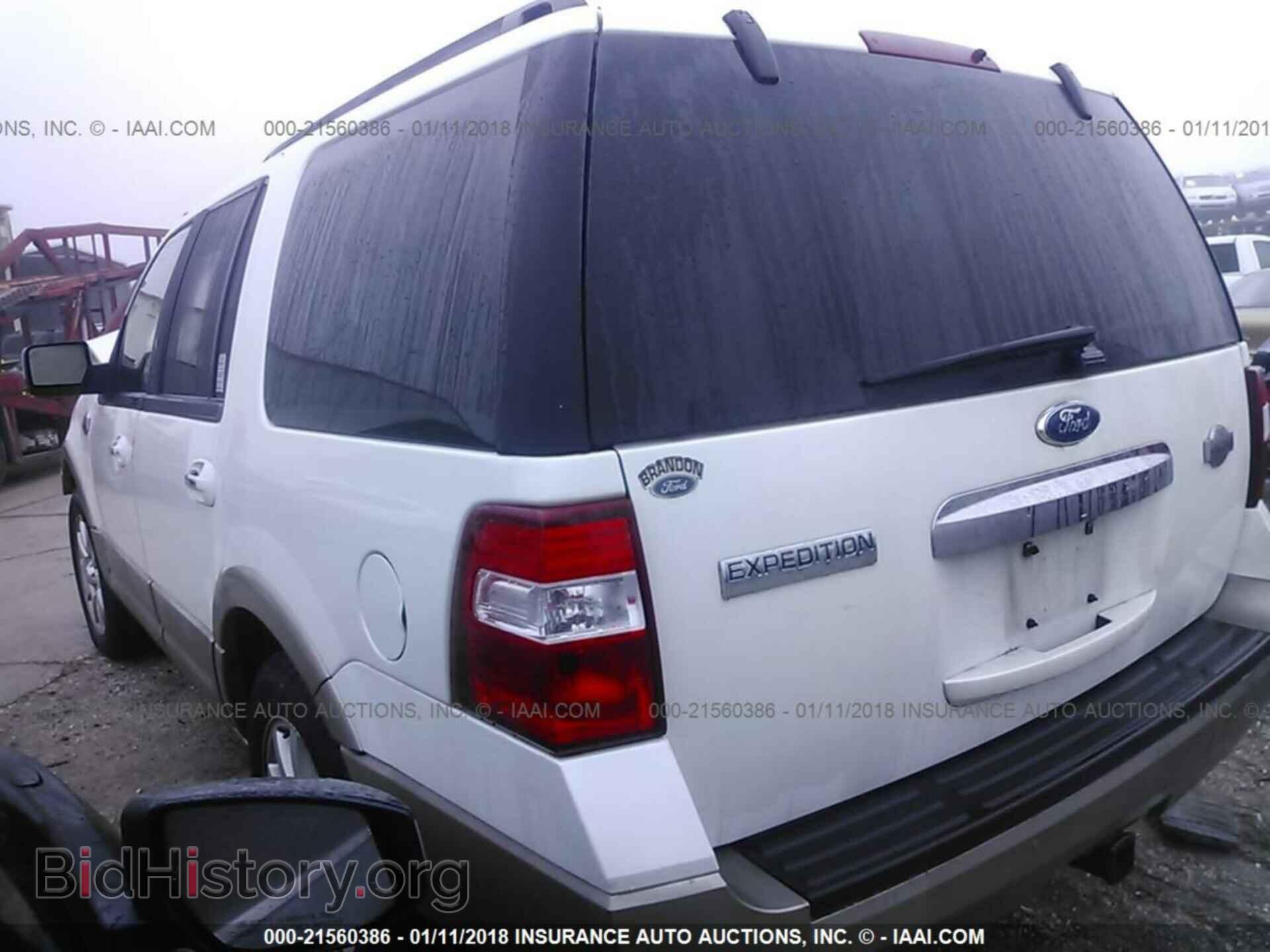 2011 Ford Expedition - VIN: 1FMJU1H59BEF18060 - Фото 3