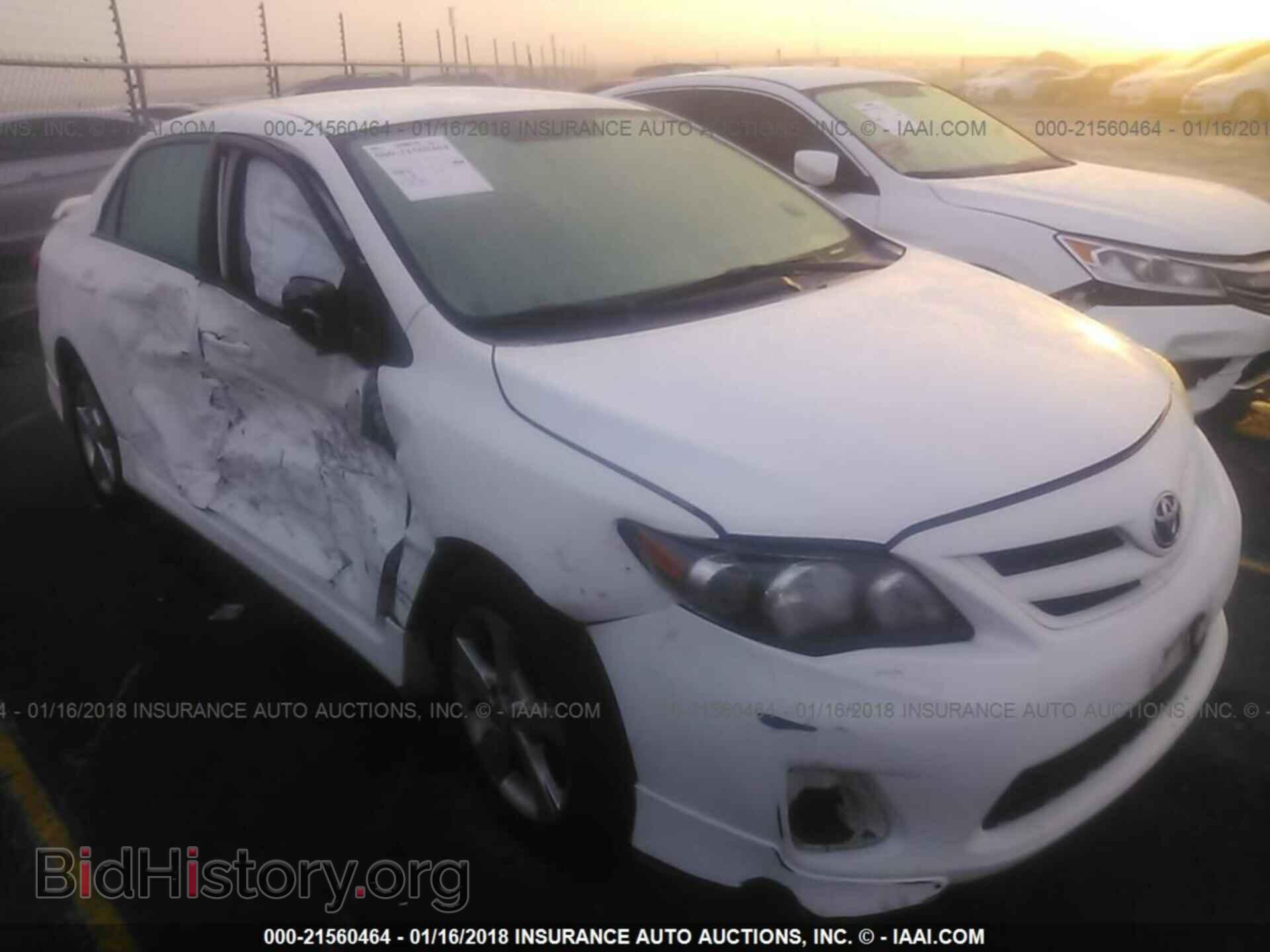 Photo 2T1BU4EEXBC631503 - Toyota Corolla 2011