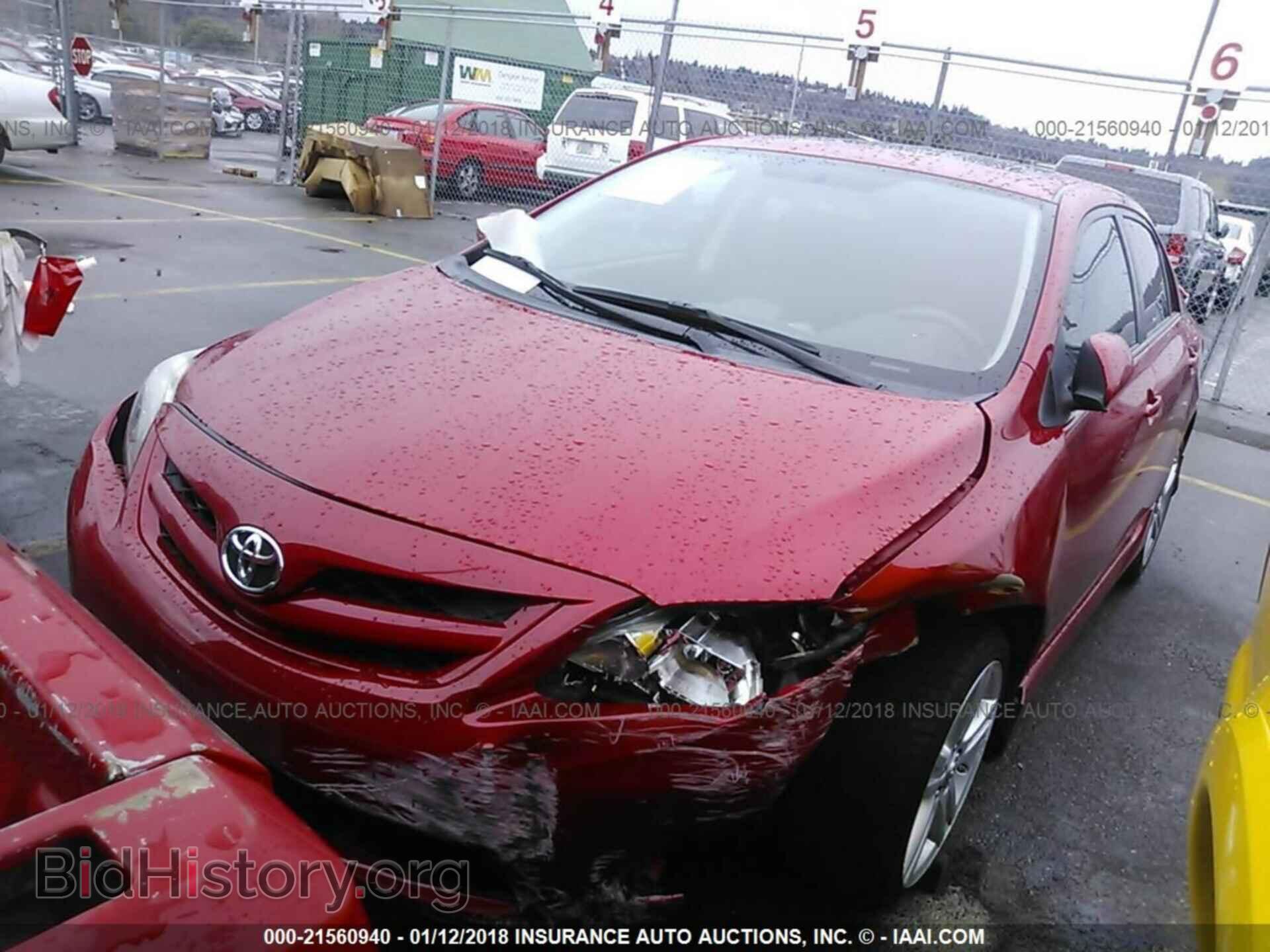 2013 Toyota Corolla - VIN: 5YFBU4EEXDP076992 - Photo 2