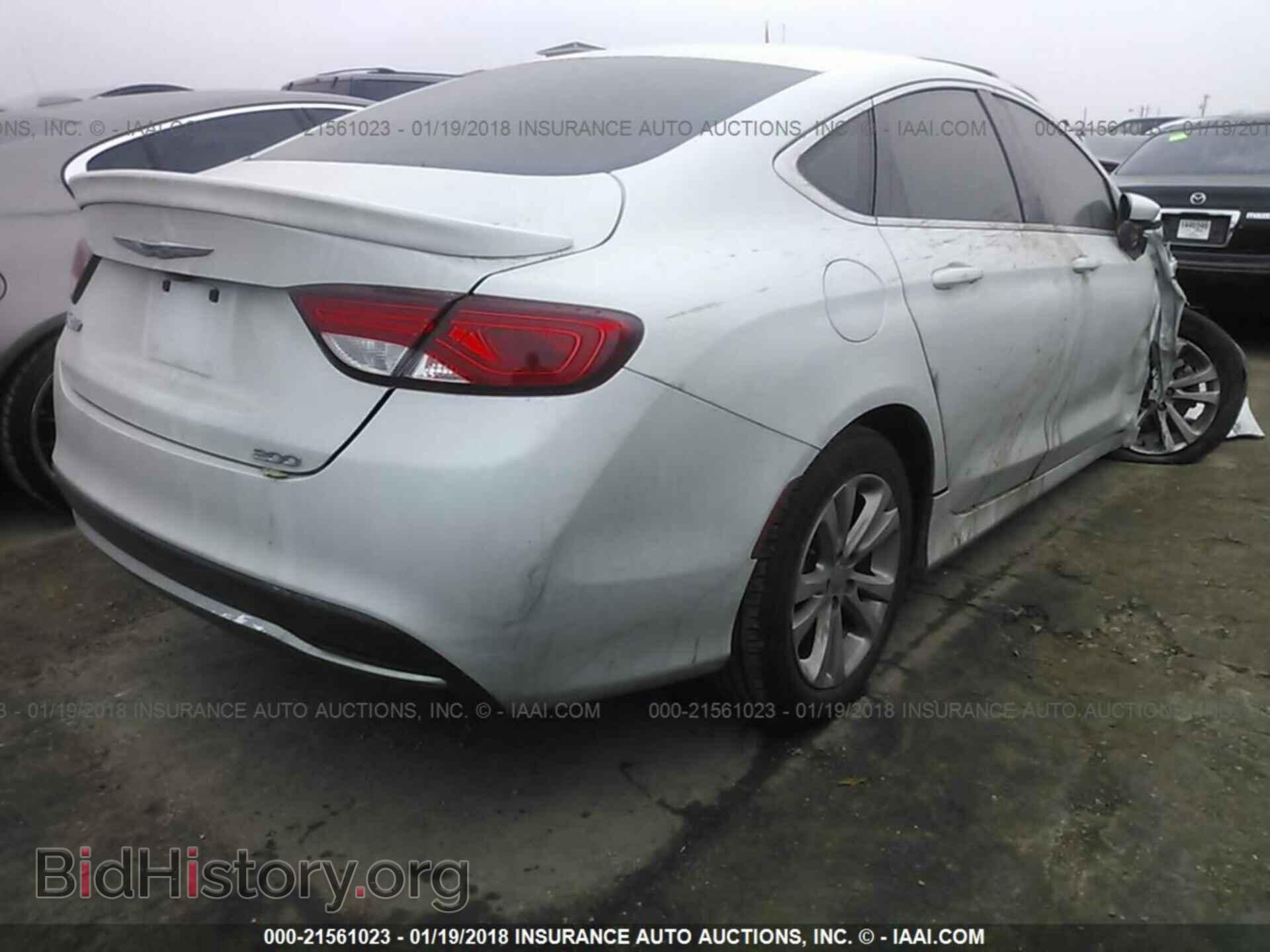 2015 Chrysler 200 - VIN: 1C3CCCAB2FN606034 - Photo 4