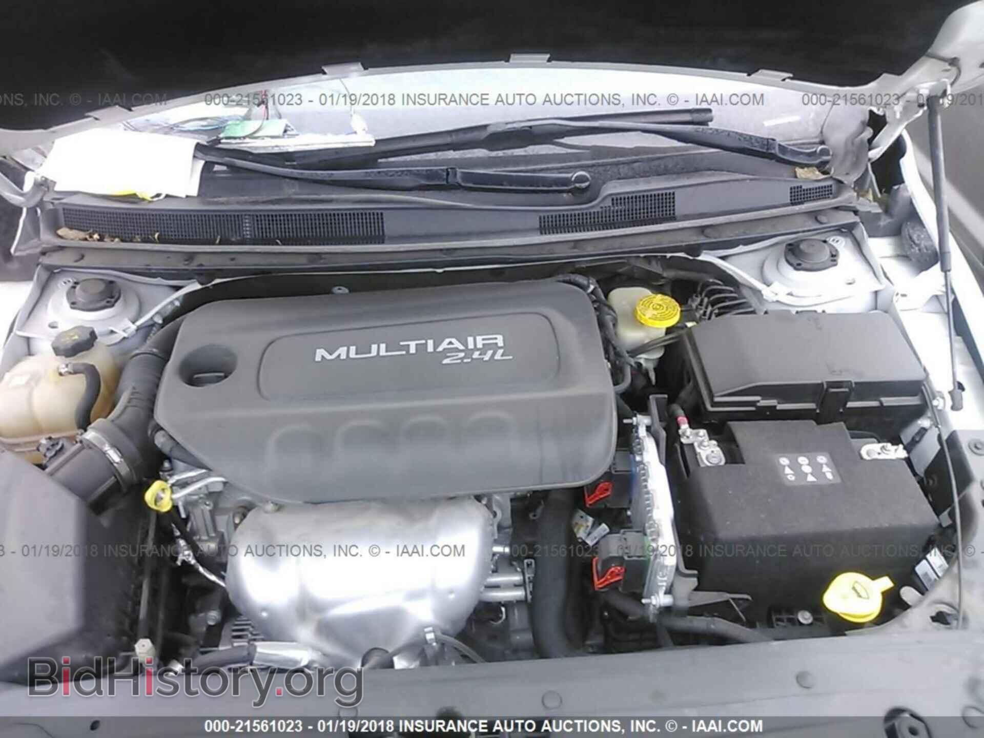 2015 Chrysler 200 - VIN: 1C3CCCAB2FN606034 - Photo 10
