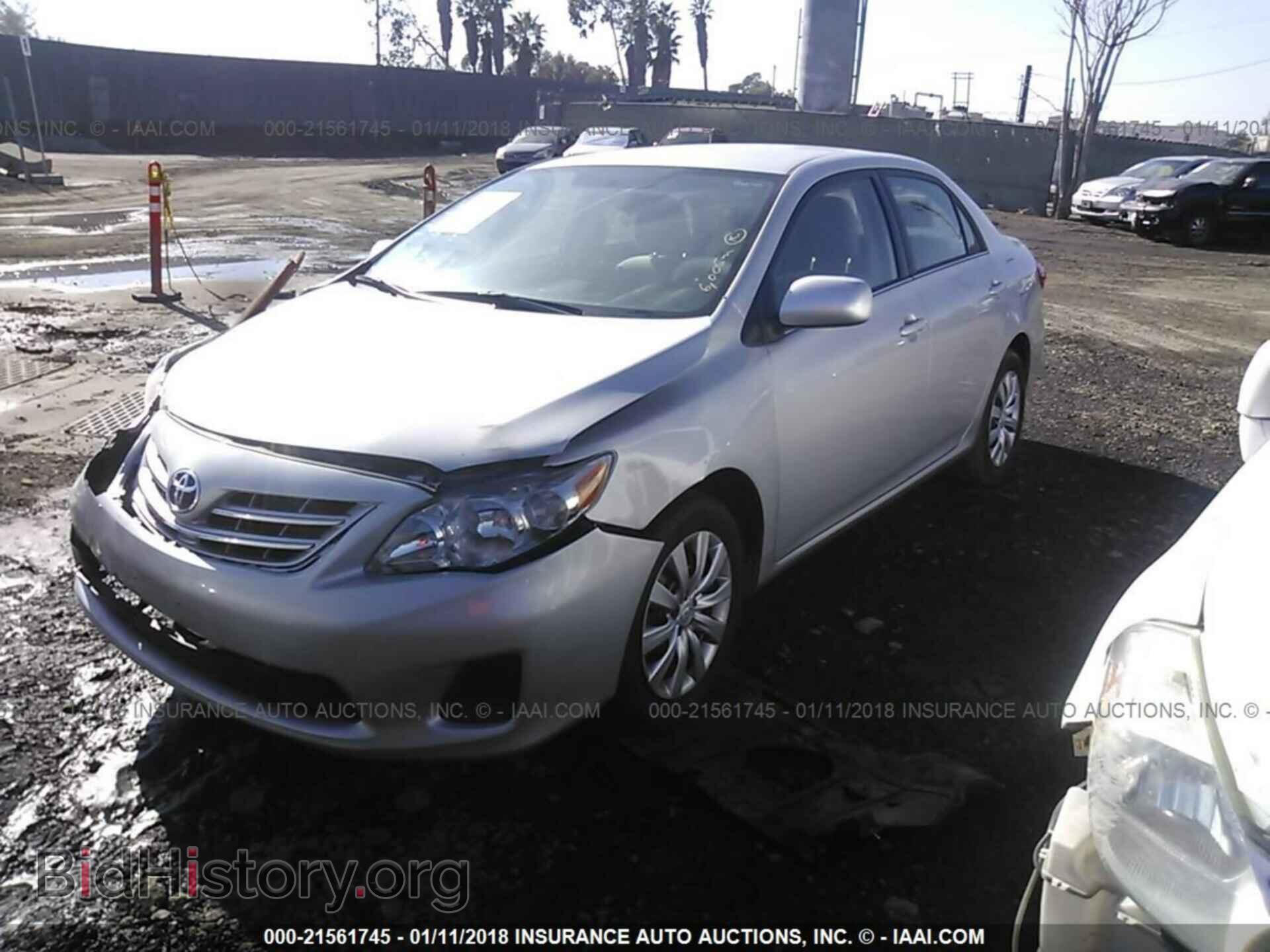 2013 Toyota Corolla - VIN: 2T1BU4EE9DC093962 - Фото 2