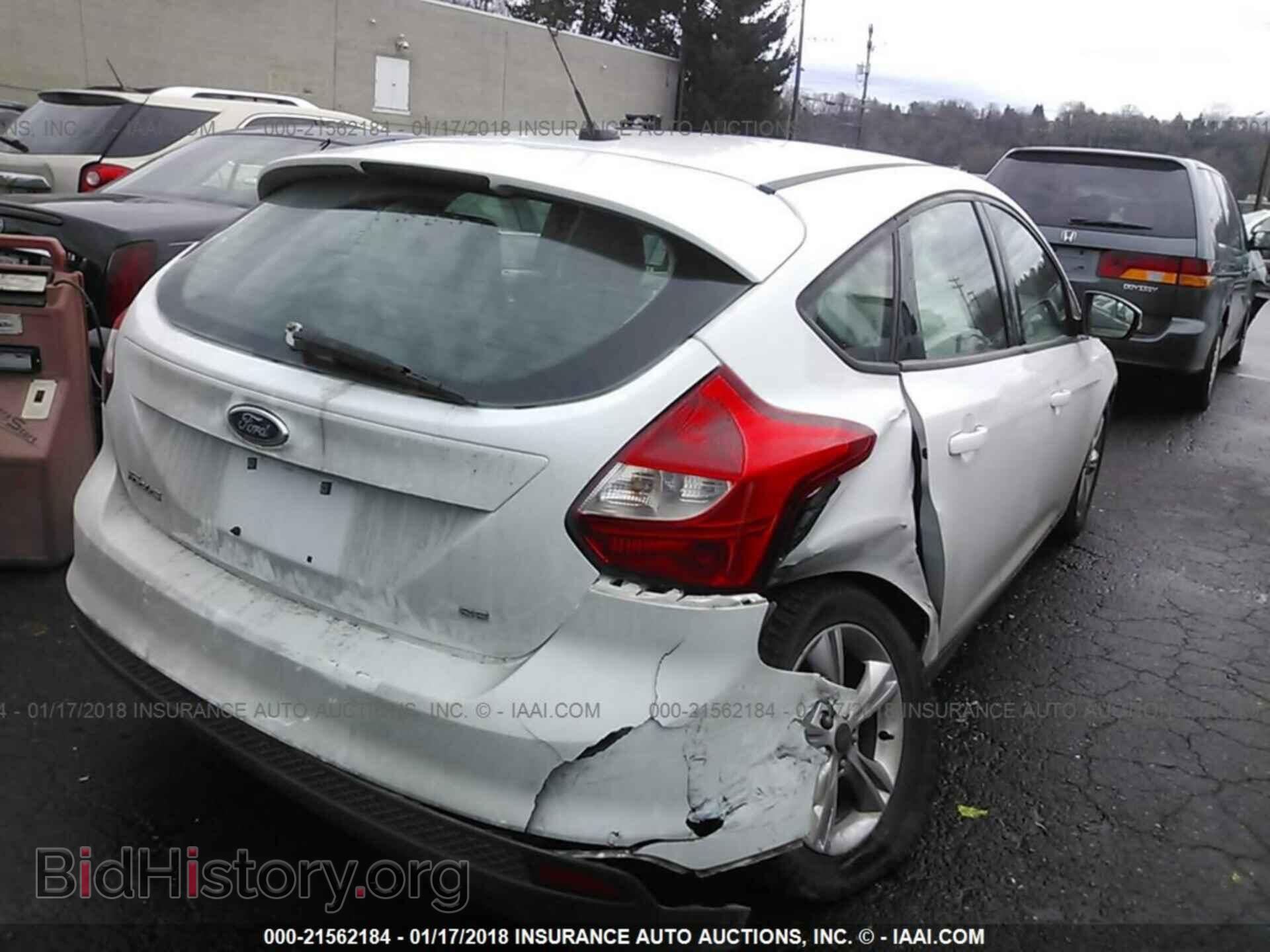 2013 Ford Focus - VIN: 1FADP3K22DL146231 - Photo 4