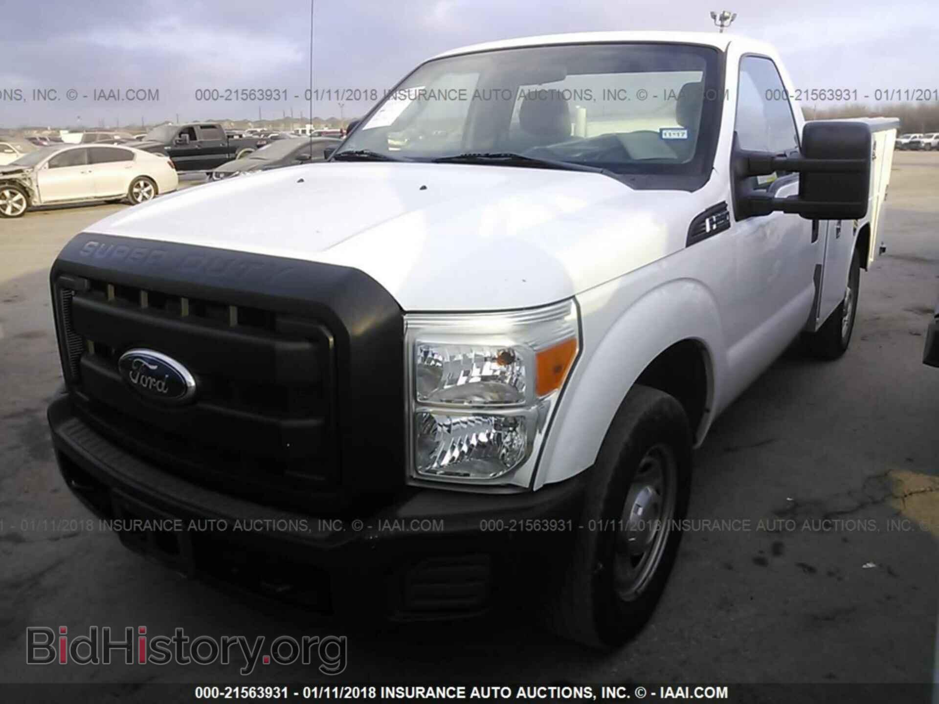 2011 Ford F250 - VIN: 1FDBF2A64BEA96030 - Фото 2