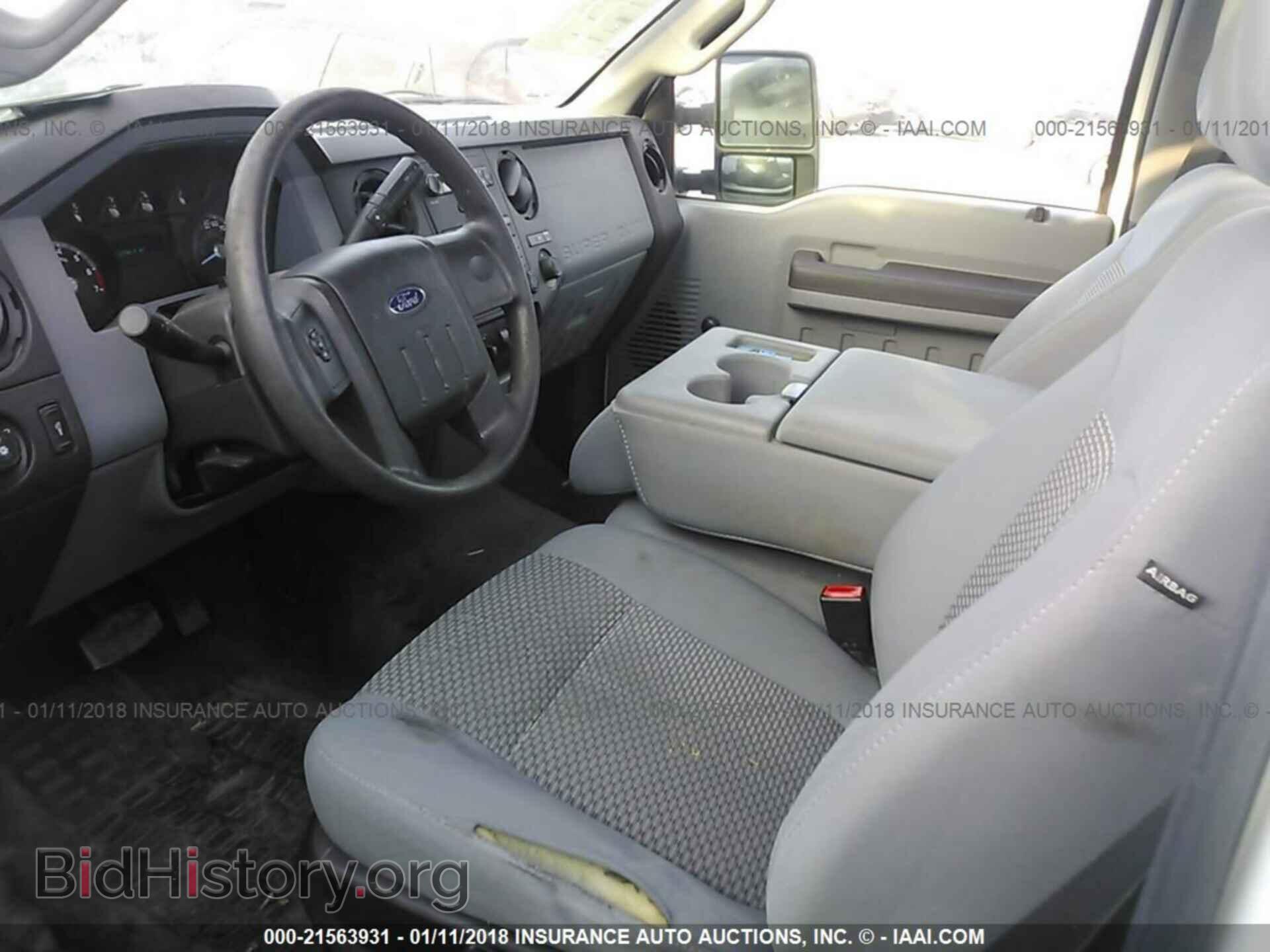 2011 Ford F250 - VIN: 1FDBF2A64BEA96030 - Фото 8