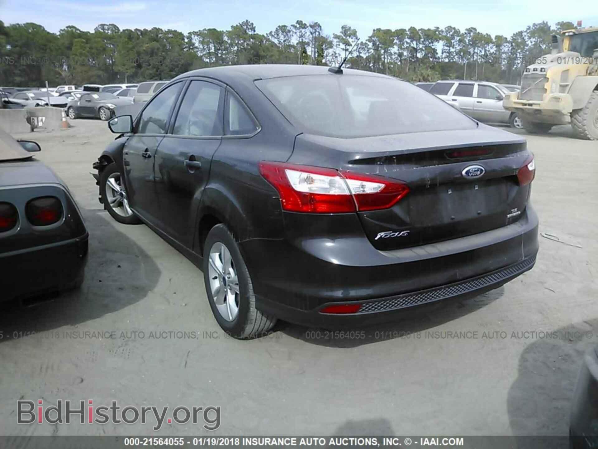 2014 Ford Focus - VIN: 1FADP3F24EL448115 - Фото 3