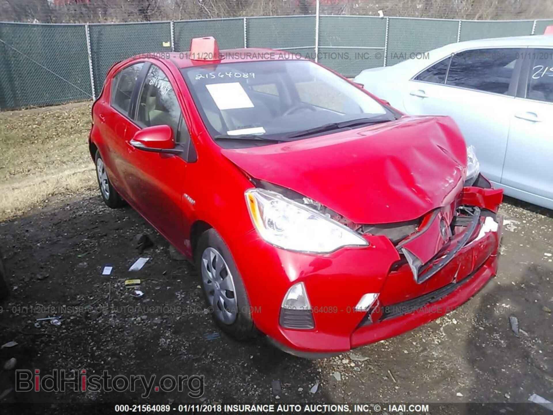 Photo JTDKDTB39E1065825 - TOYOTA PRIUS C 2014
