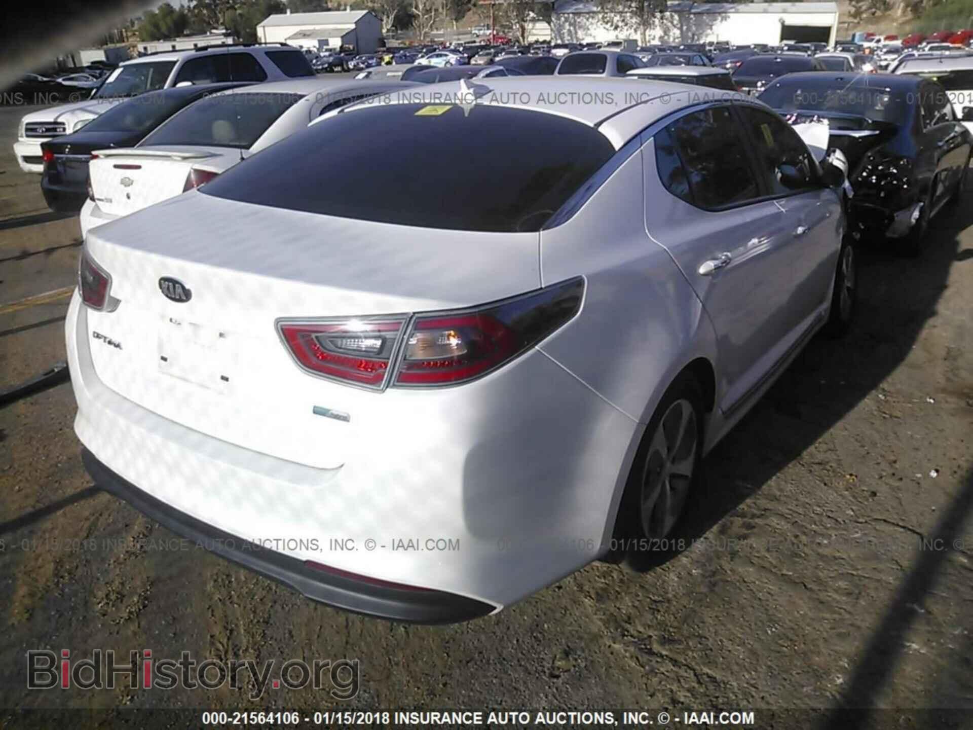 2015 Kia Optima - VIN: KNAGM4AD2F5084682 - Photo 4