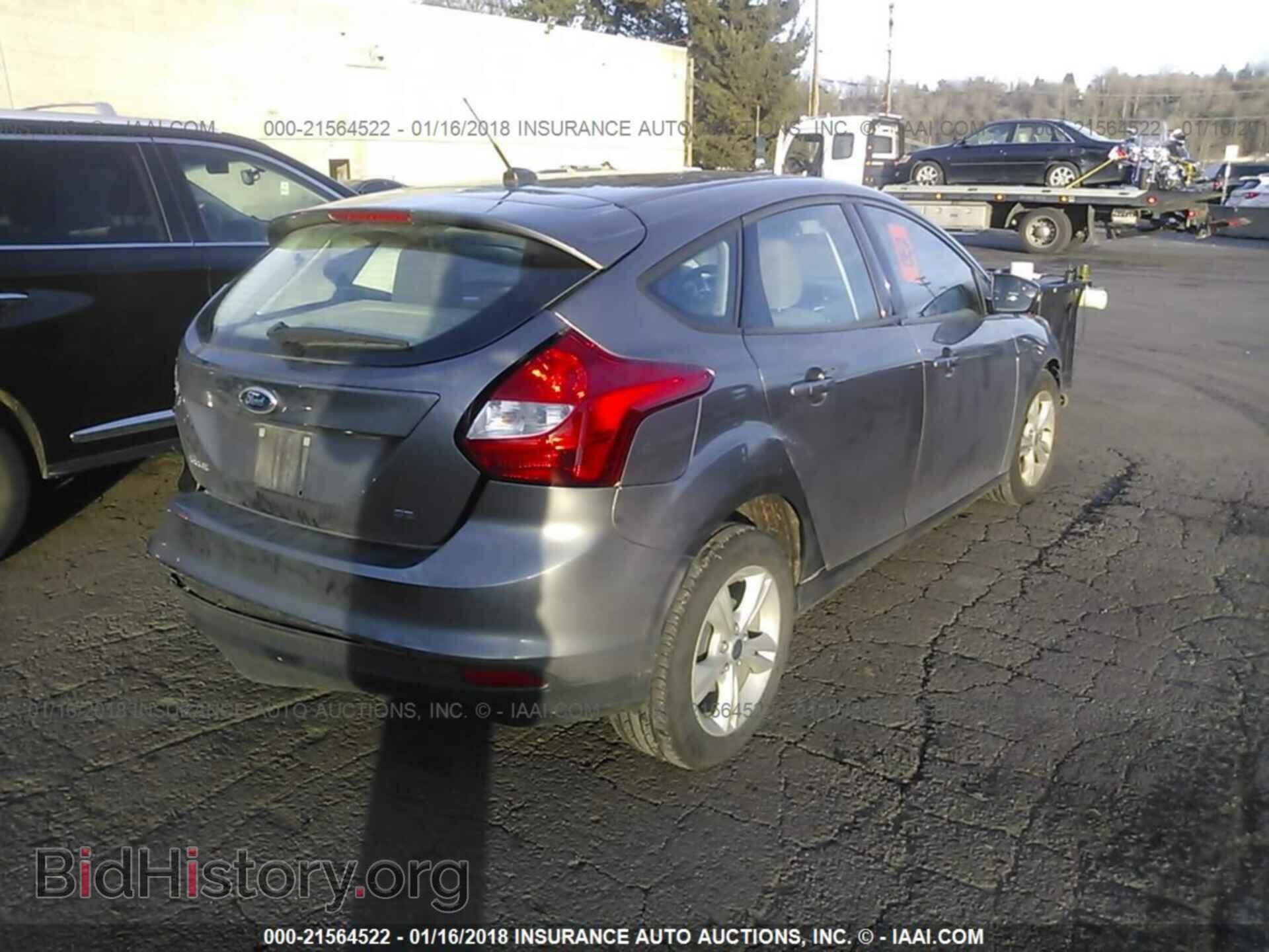 2014 Ford Focus - VIN: 1FADP3K22EL442741 - Photo 4