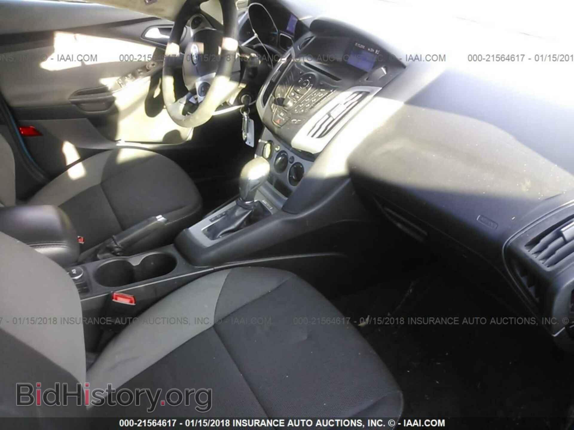 2012 Ford Focus - VIN: 1FAHP3F28CL457107 - Photo 5