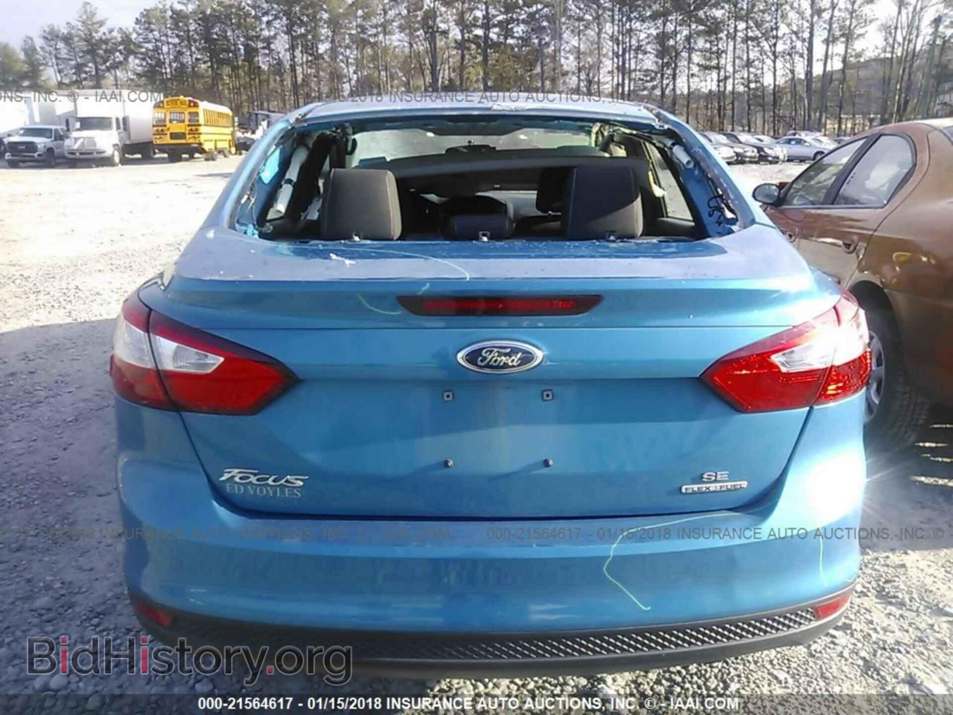 2012 Ford Focus - VIN: 1FAHP3F28CL457107 - Photo 6