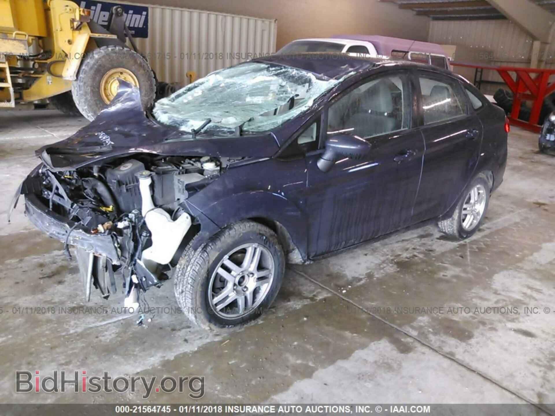 2012 Ford Fiesta - VIN: 3FADP4AJ9CM184437 - Фото 2
