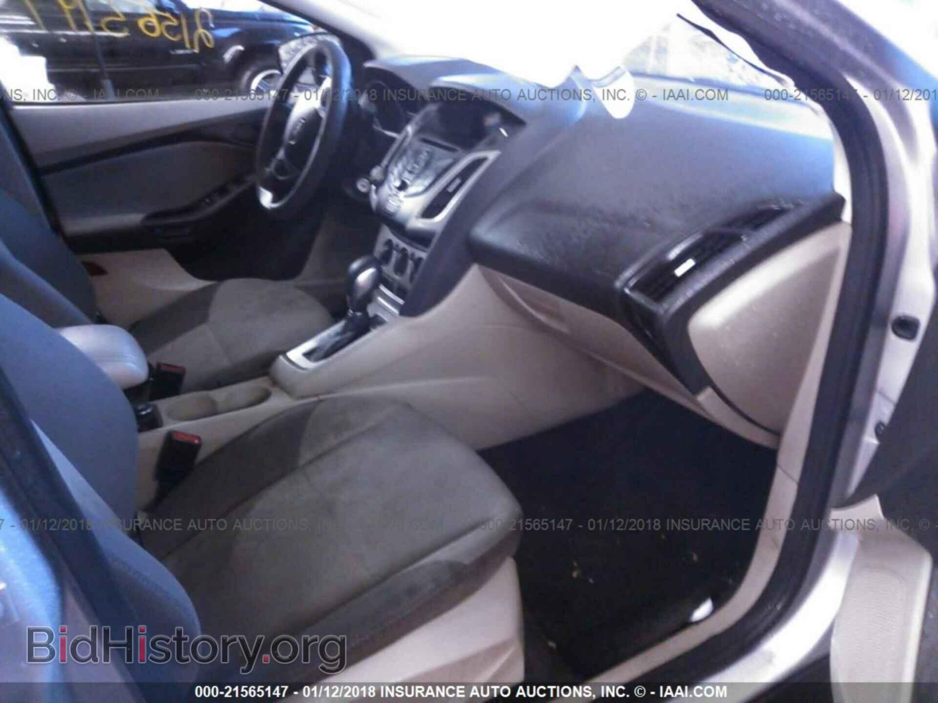 2012 Ford Focus - VIN: 1FAHP3F2XCL123466 - Photo 5