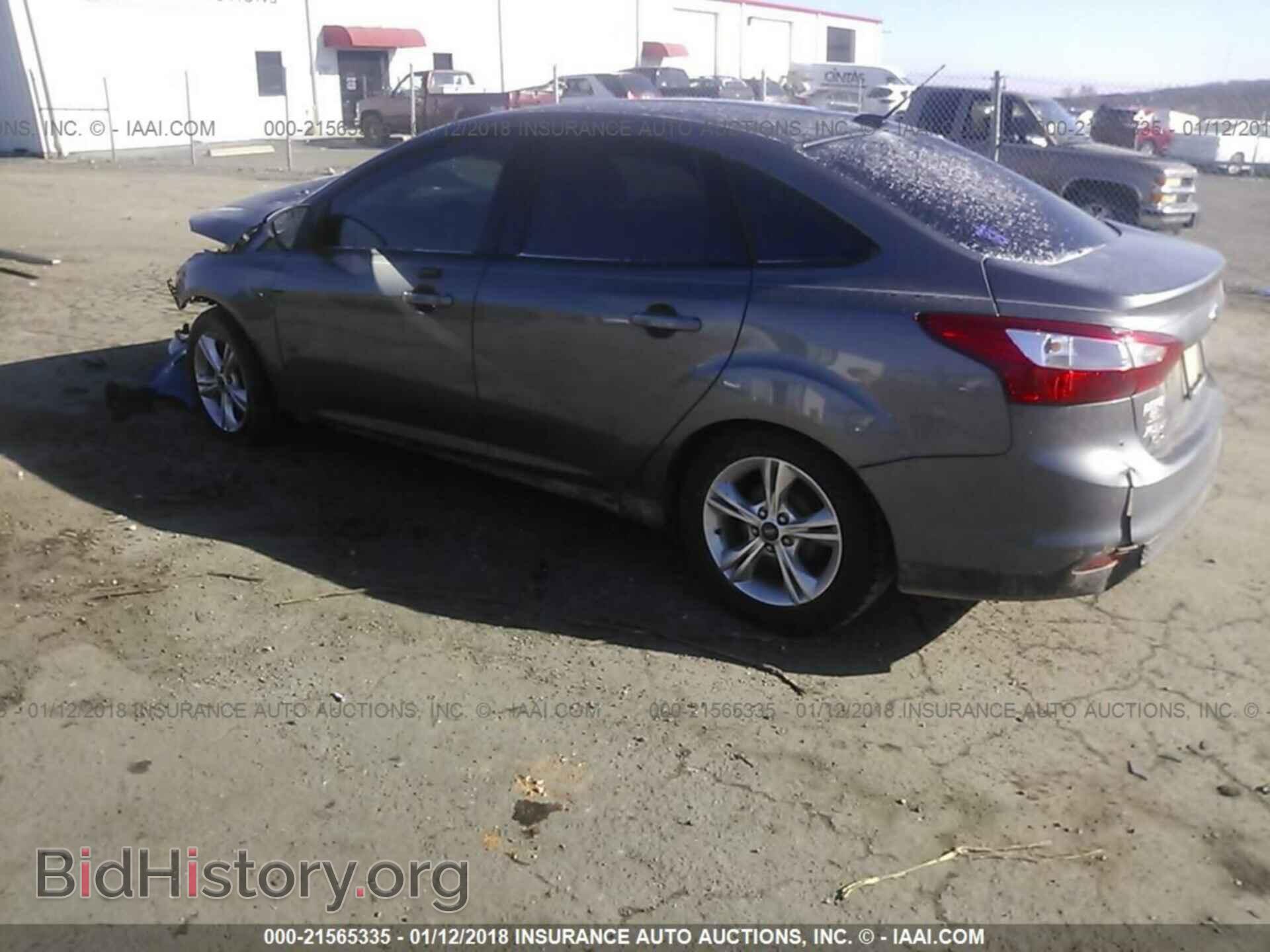 2014 Ford Focus - VIN: 1FADP3F20EL241608 - Photo 3