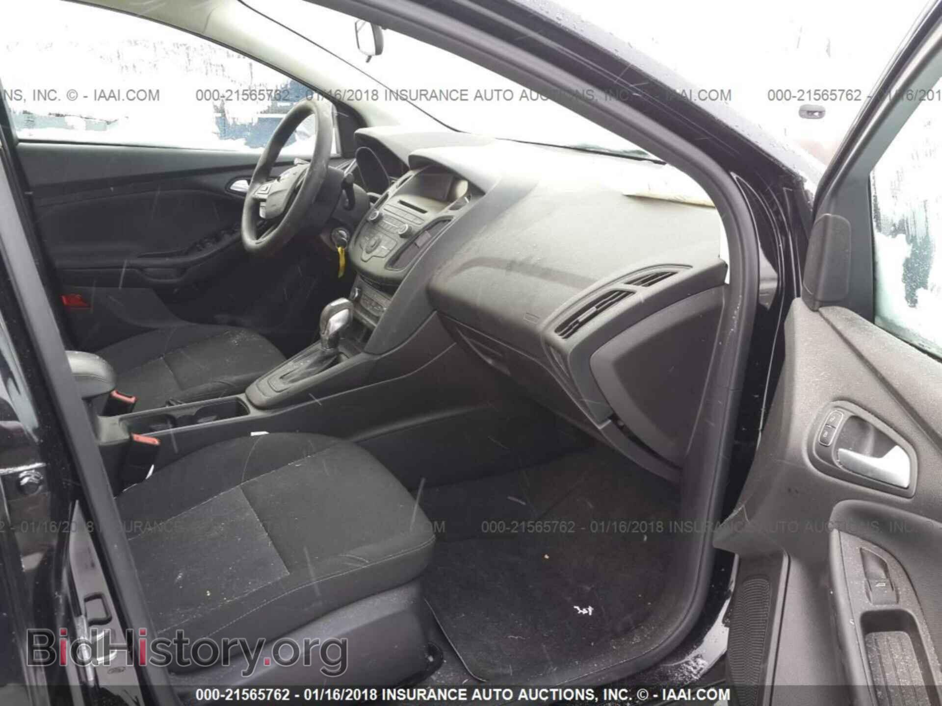 2016 Ford Focus - VIN: 1FADP3F24GL202541 - Фото 5