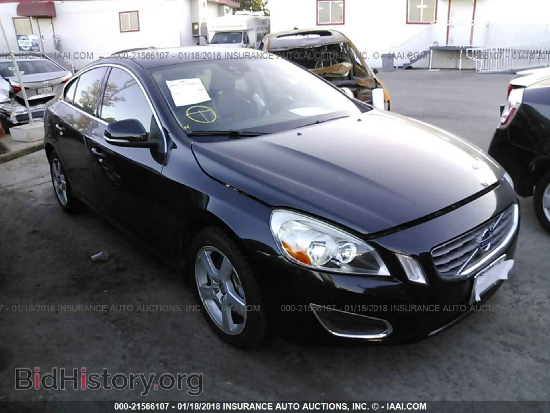 Фотография YV1622FS3C2102551 - Volvo S60 2012