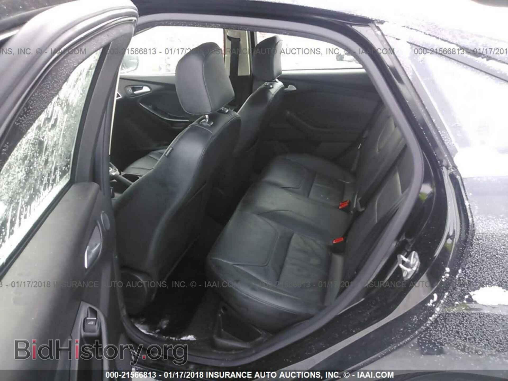2017 Ford Focus - VIN: 1FADP3J25HL313141 - Photo 8