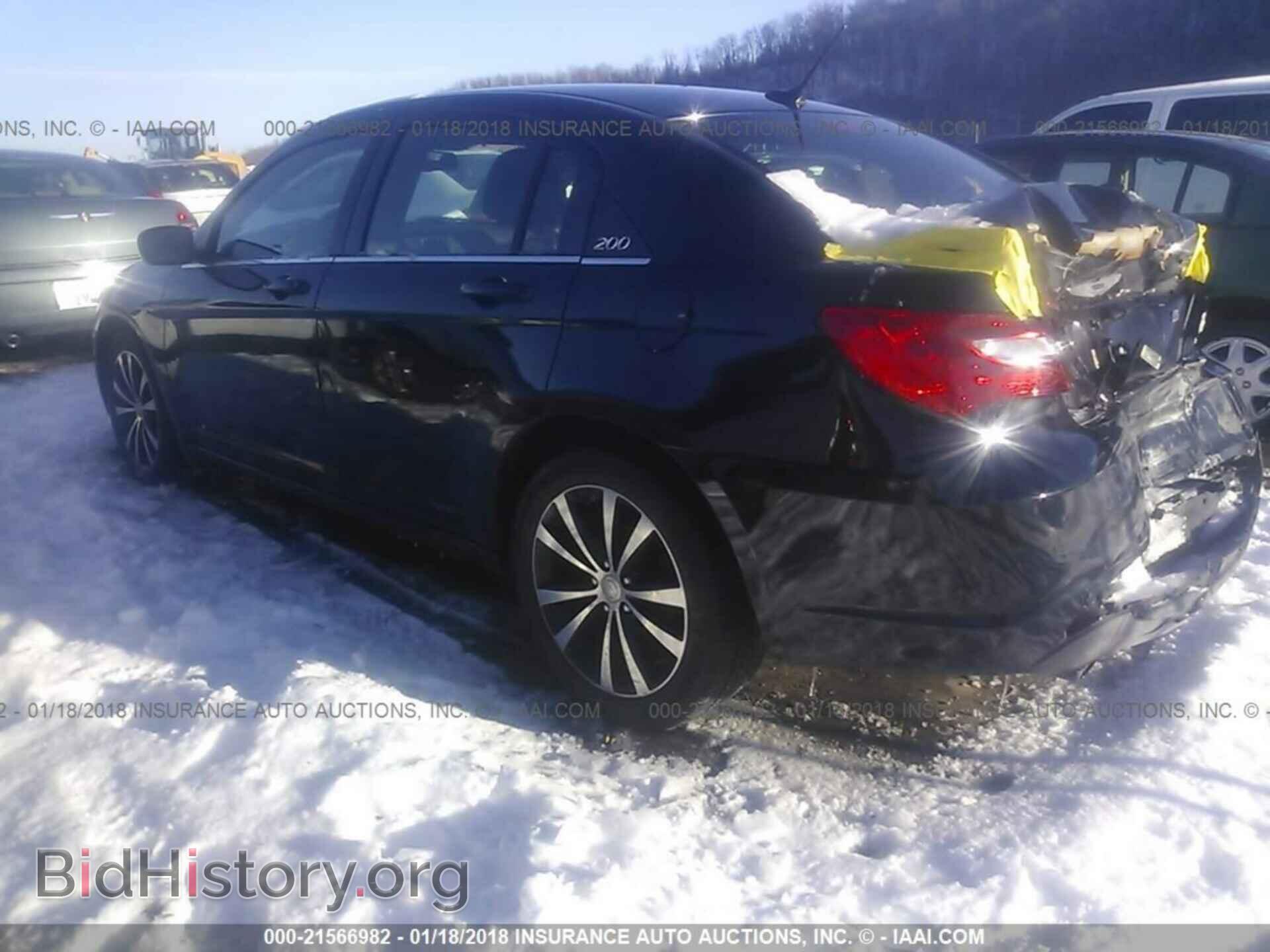 2012 Chrysler 200 - VIN: 1C3CCBBG2CN276976 - Photo 3