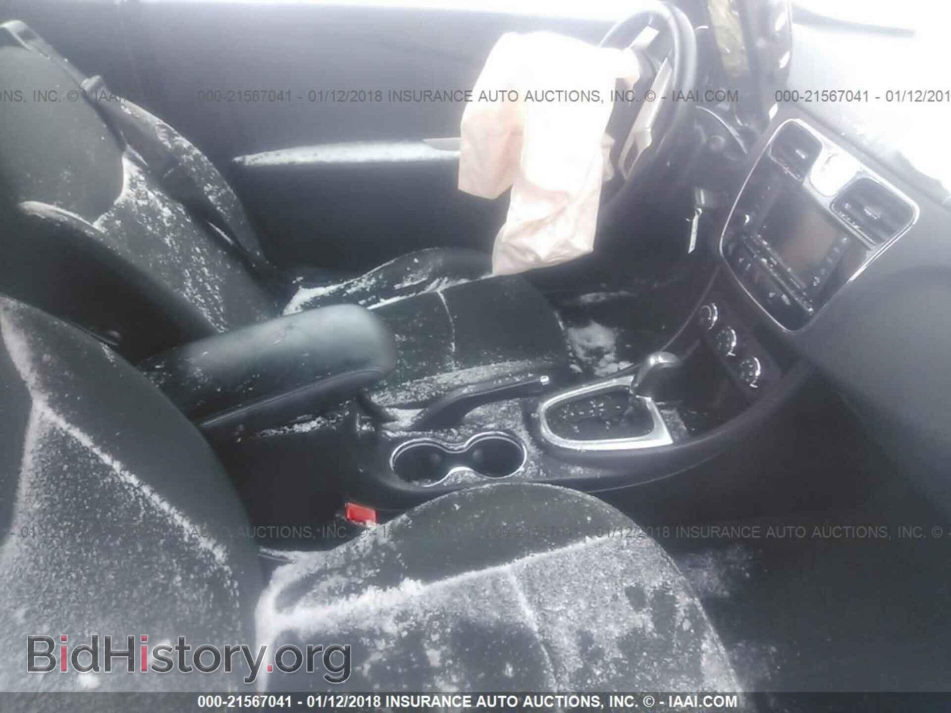 2011 Chrysler 200 - VIN: 1C3BC2EG5BN563749 - Фото 5
