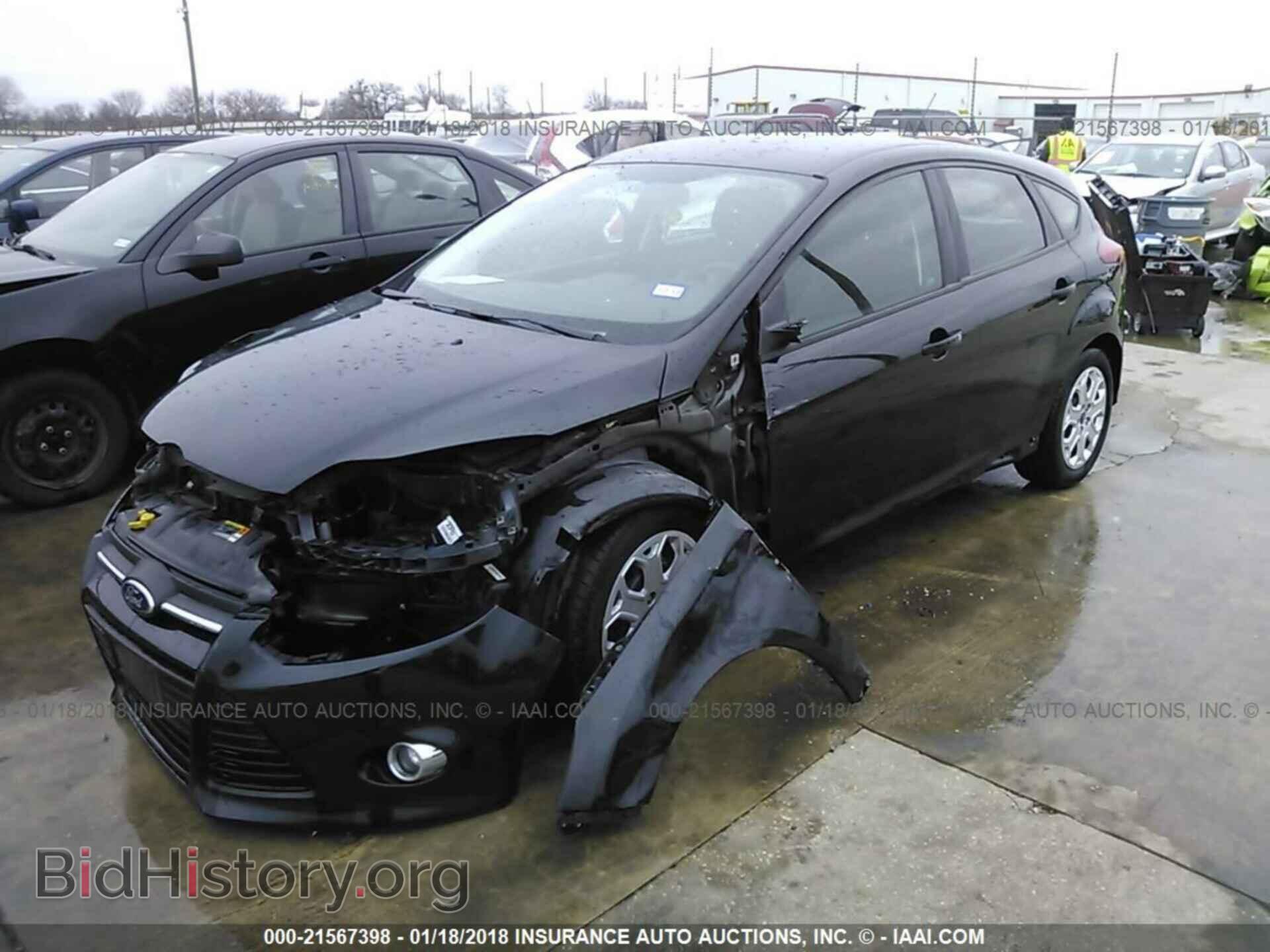 2012 Ford Focus - VIN: 1FAHP3K21CL422401 - Photo 2