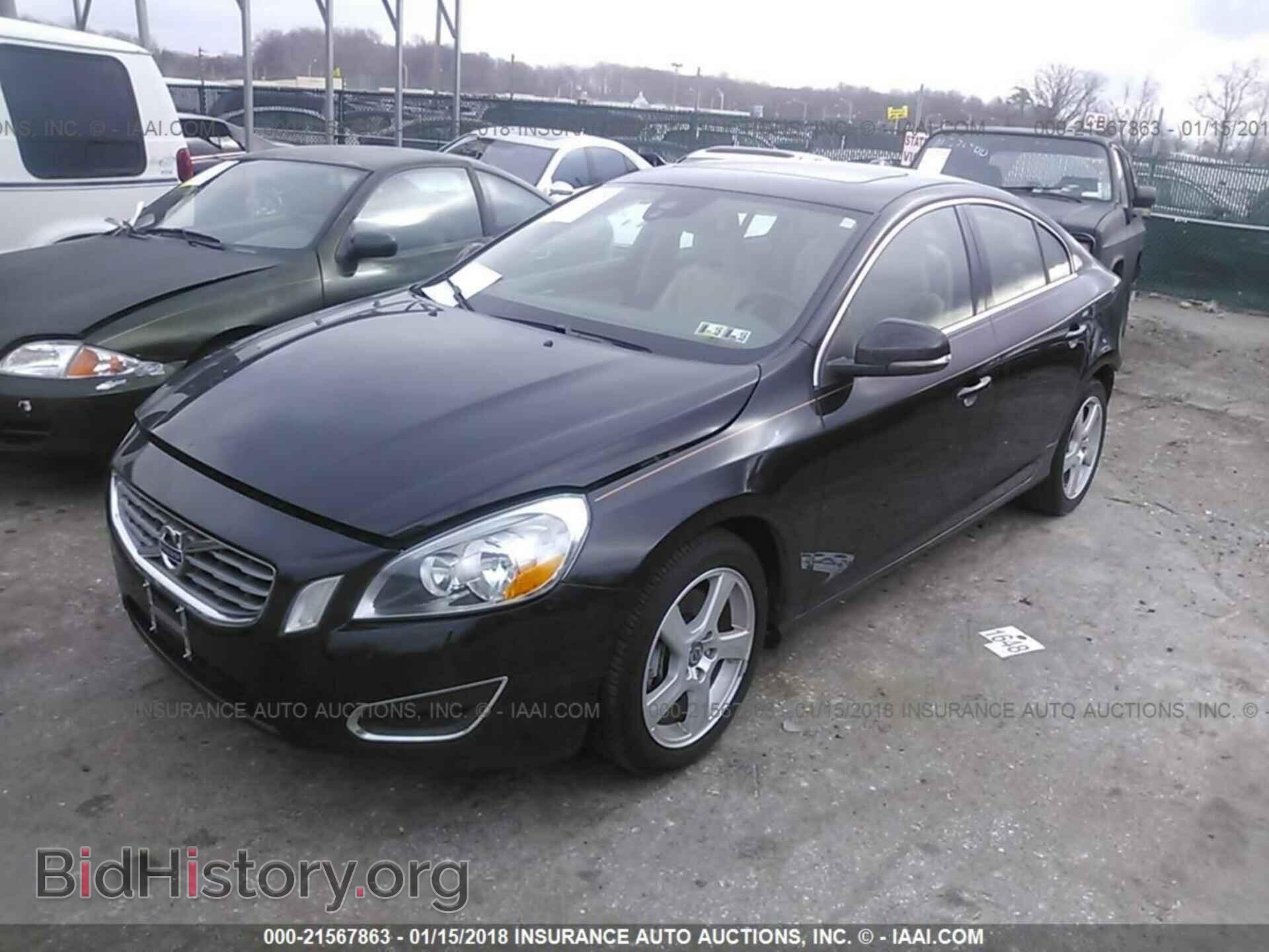 2013 Volvo S60 - VIN: YV1612FS7D2203810 - Фото 2