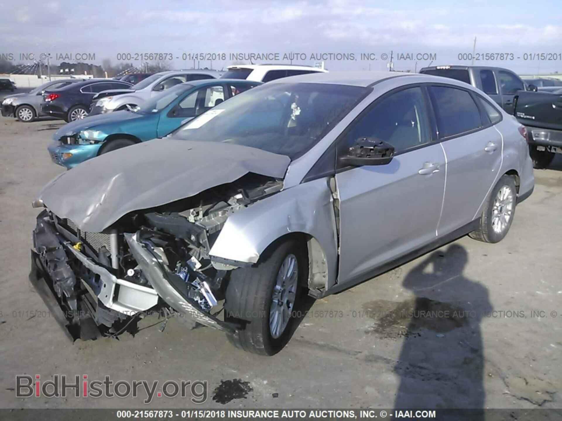 2012 Ford Focus - VIN: 1FAHP3F21CL252552 - Photo 2